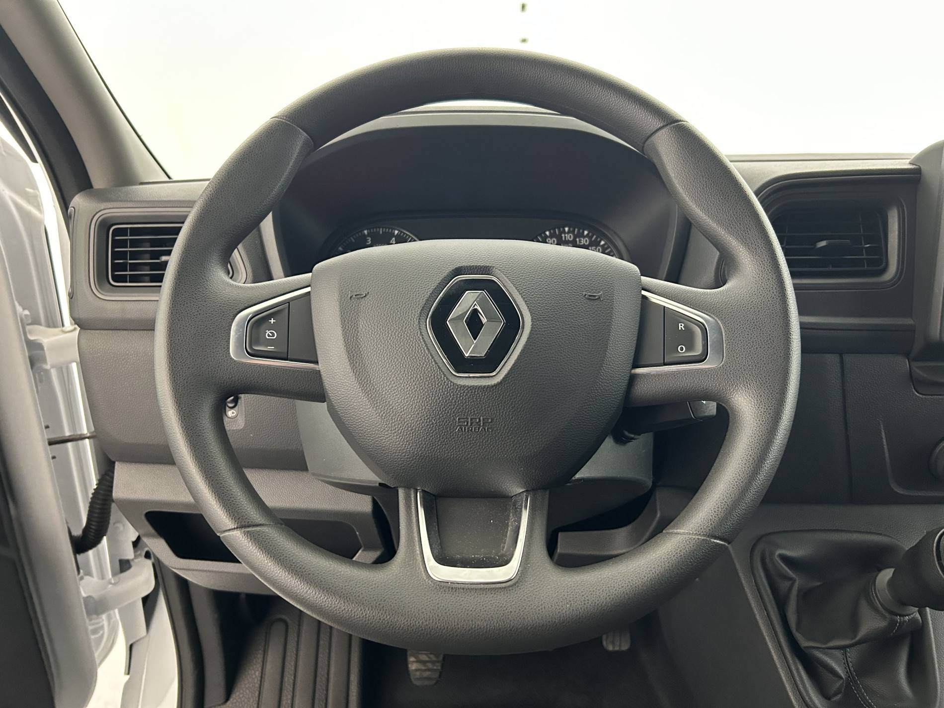 Vente en ligne Renault Master Fourgon MASTER FGN TRAC F3500 L2H2 BLUE DCI 135 au prix de 24 490 €