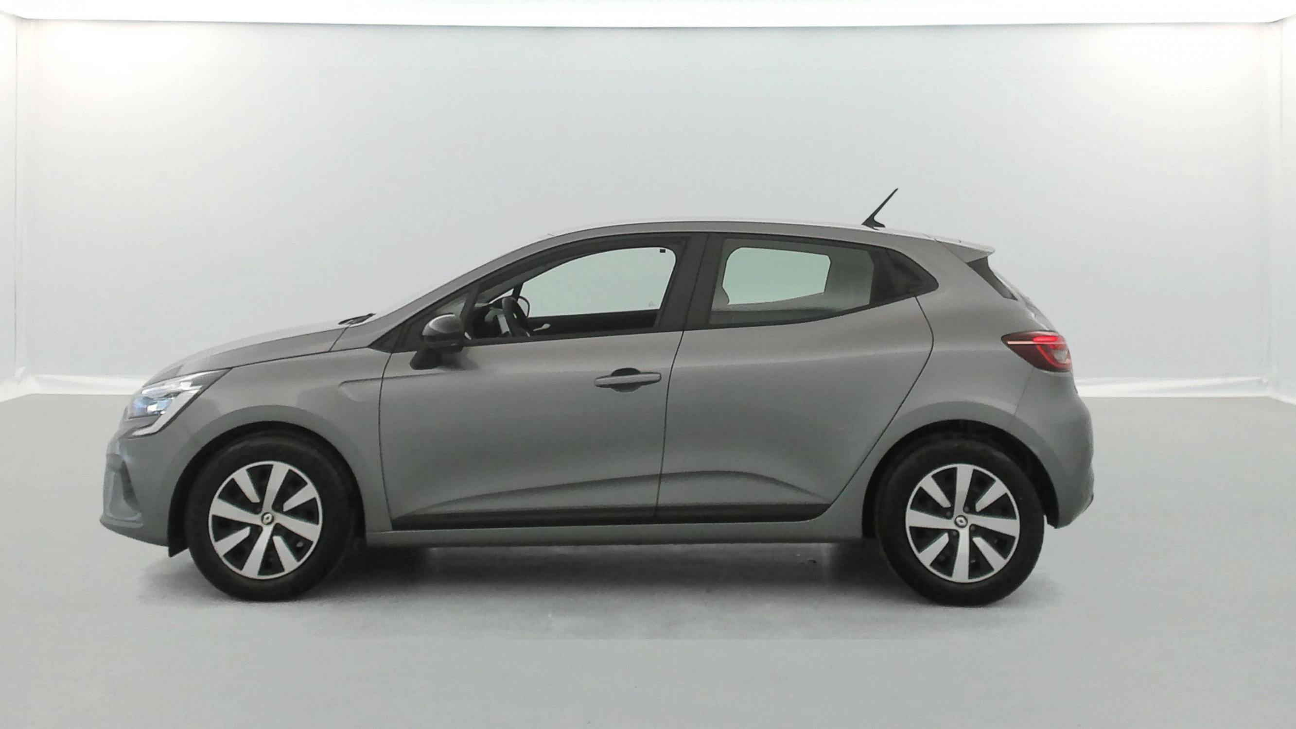 Vente en ligne Renault Clio 5 Clio TCe 90 au prix de 14 290 €