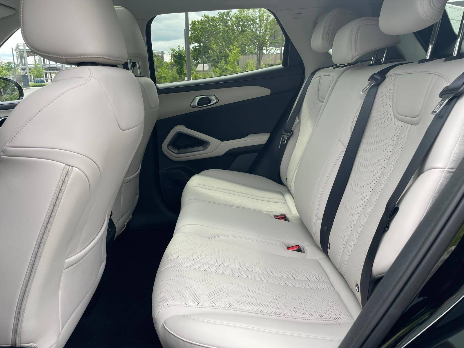 Vente en ligne Byd Atto 2 Atto 2 1.5 DM-i au prix de 27 490 €