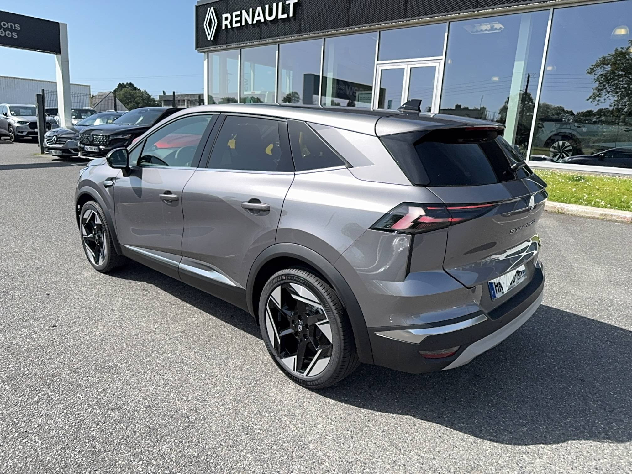 Vente en ligne Renault Symbioz  E-Tech full hybrid 160 ch au prix de 36 990 €