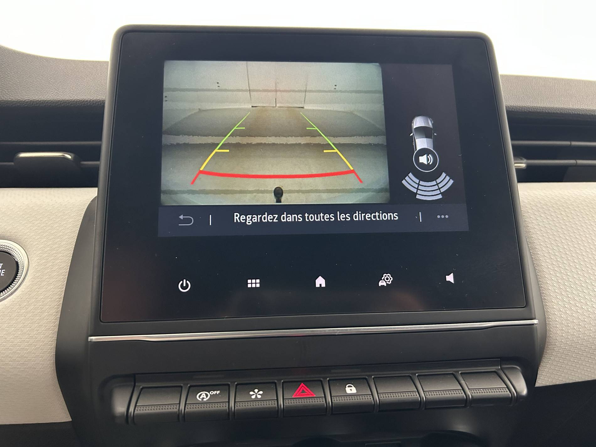 Vente en ligne Renault Clio 5 Clio TCe 90 au prix de 14 990 €