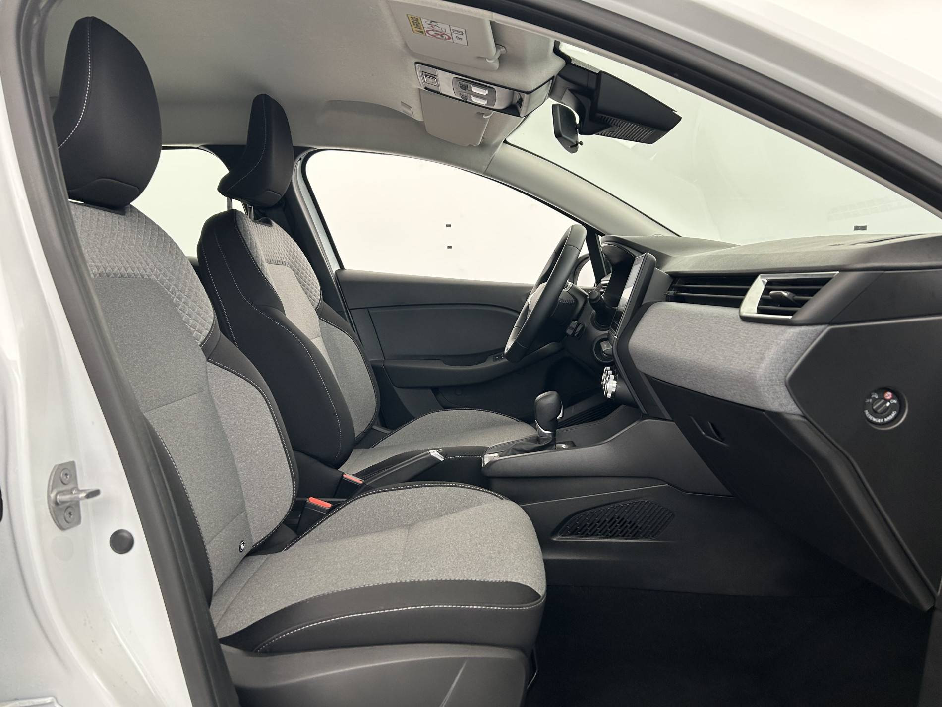 Vente en ligne Renault Clio 5 Clio E-Tech full hybrid 145 ch GSR2 au prix de 19 990 €