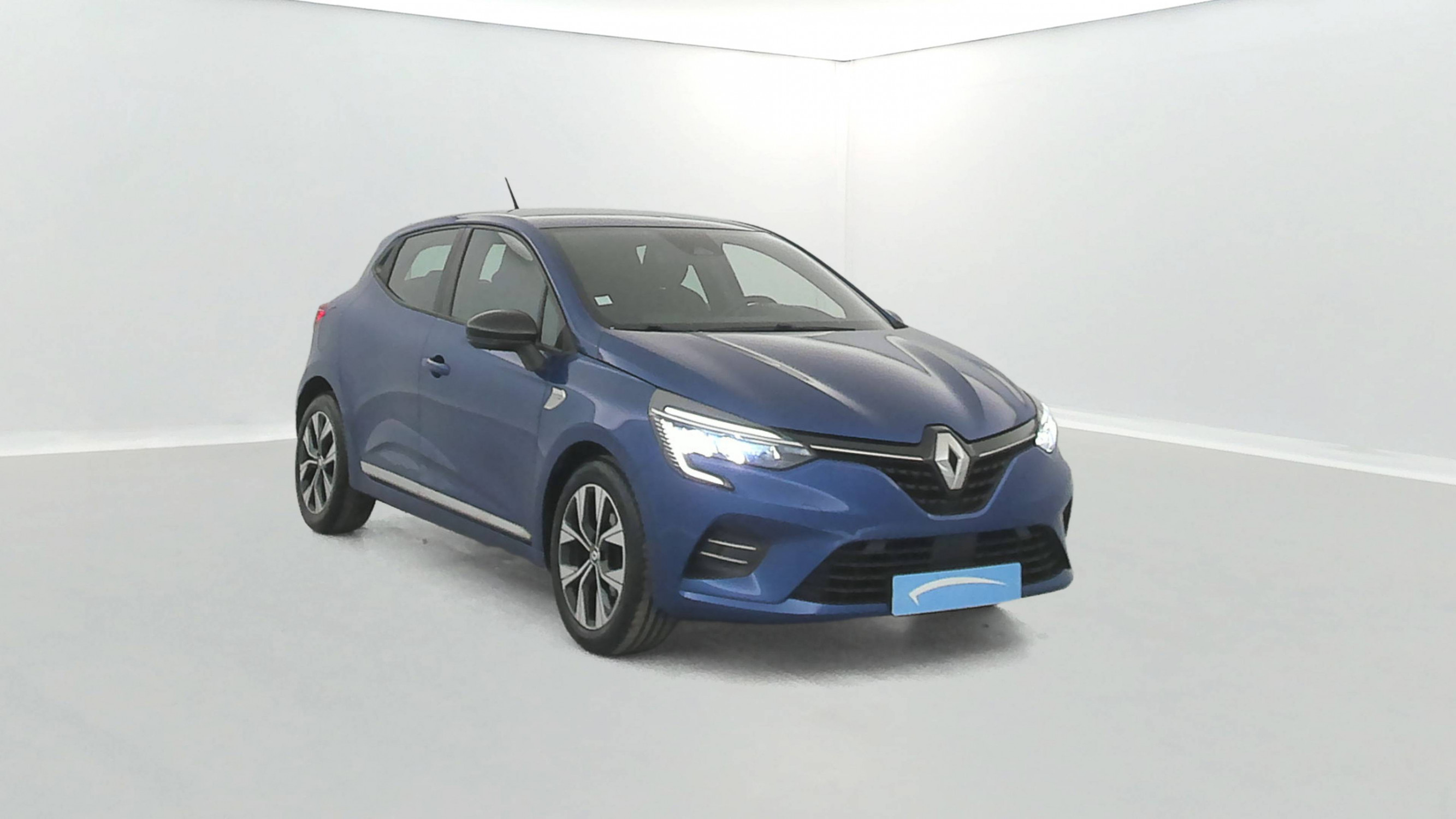 Vente en ligne Renault Clio 5 Clio TCe 90 - 21N au prix de 14 290 €