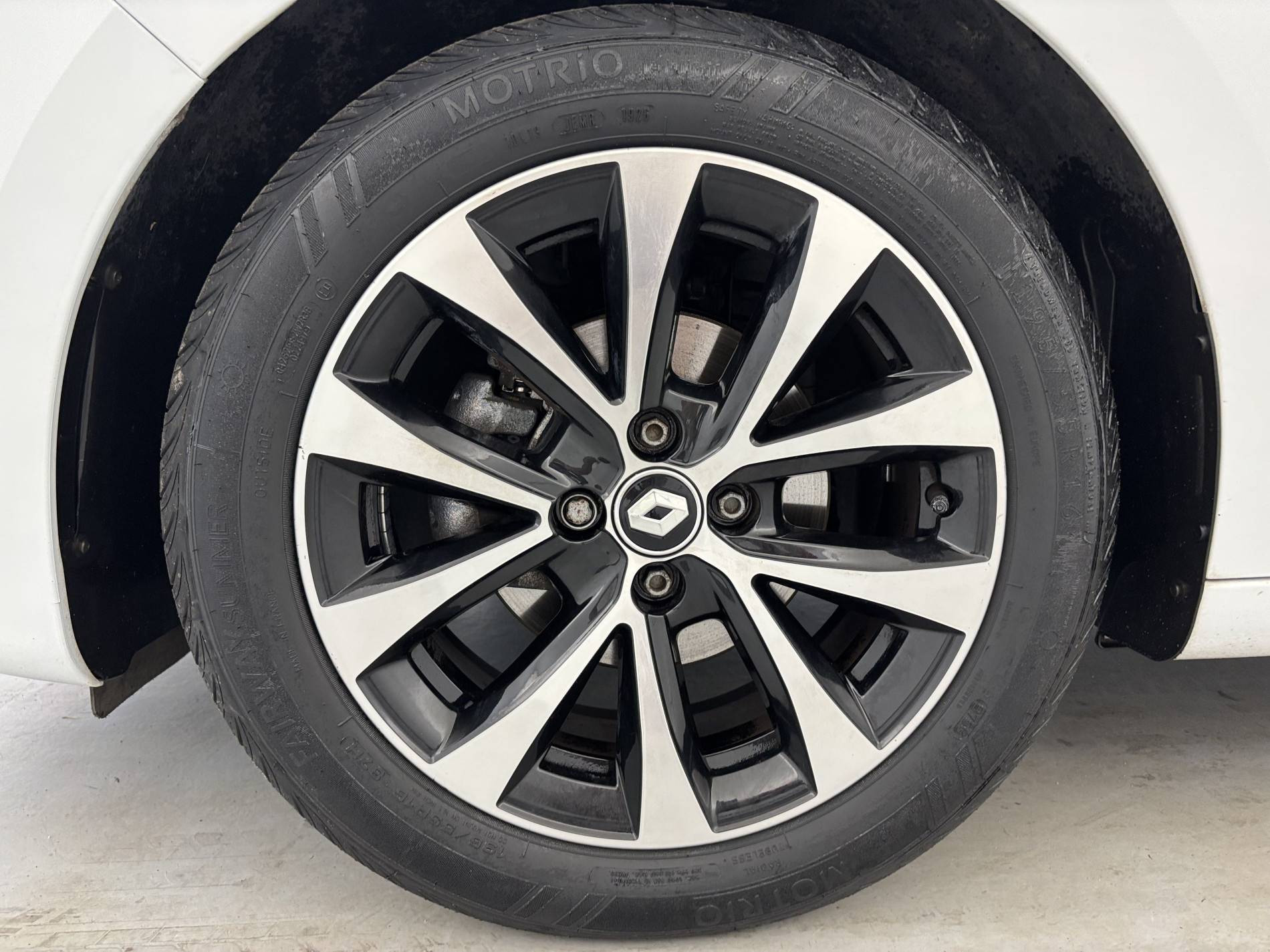 Vente en ligne Renault Clio 5 Clio TCe 90 au prix de 14 990 €