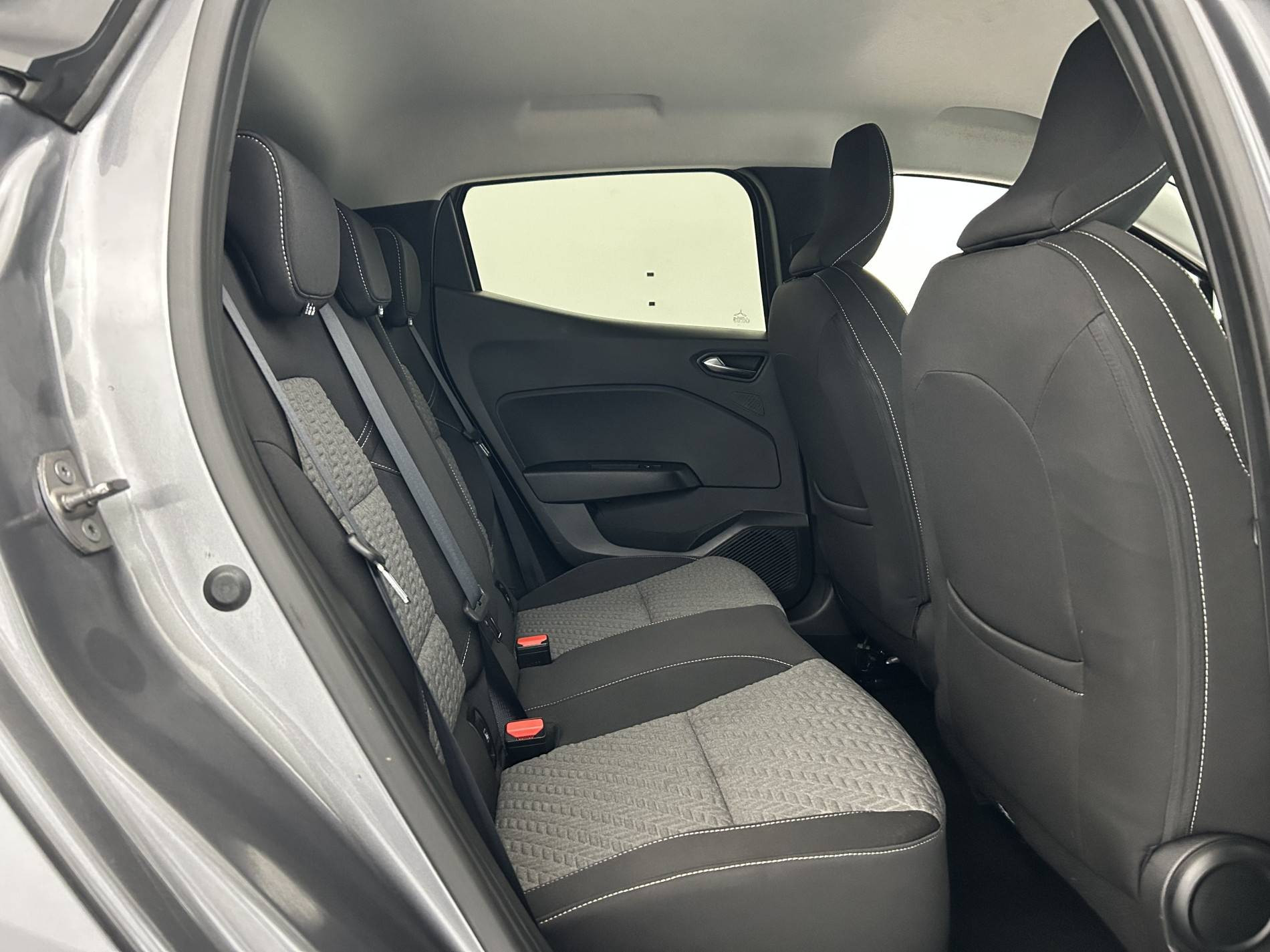 Vente en ligne Renault Clio 5 Clio TCe 90 au prix de 14 490 €