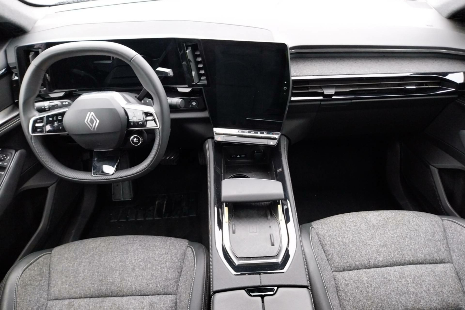 Vente en ligne Renault Rafale  E-Tech full hybrid 200 ch au prix de 34 990 €