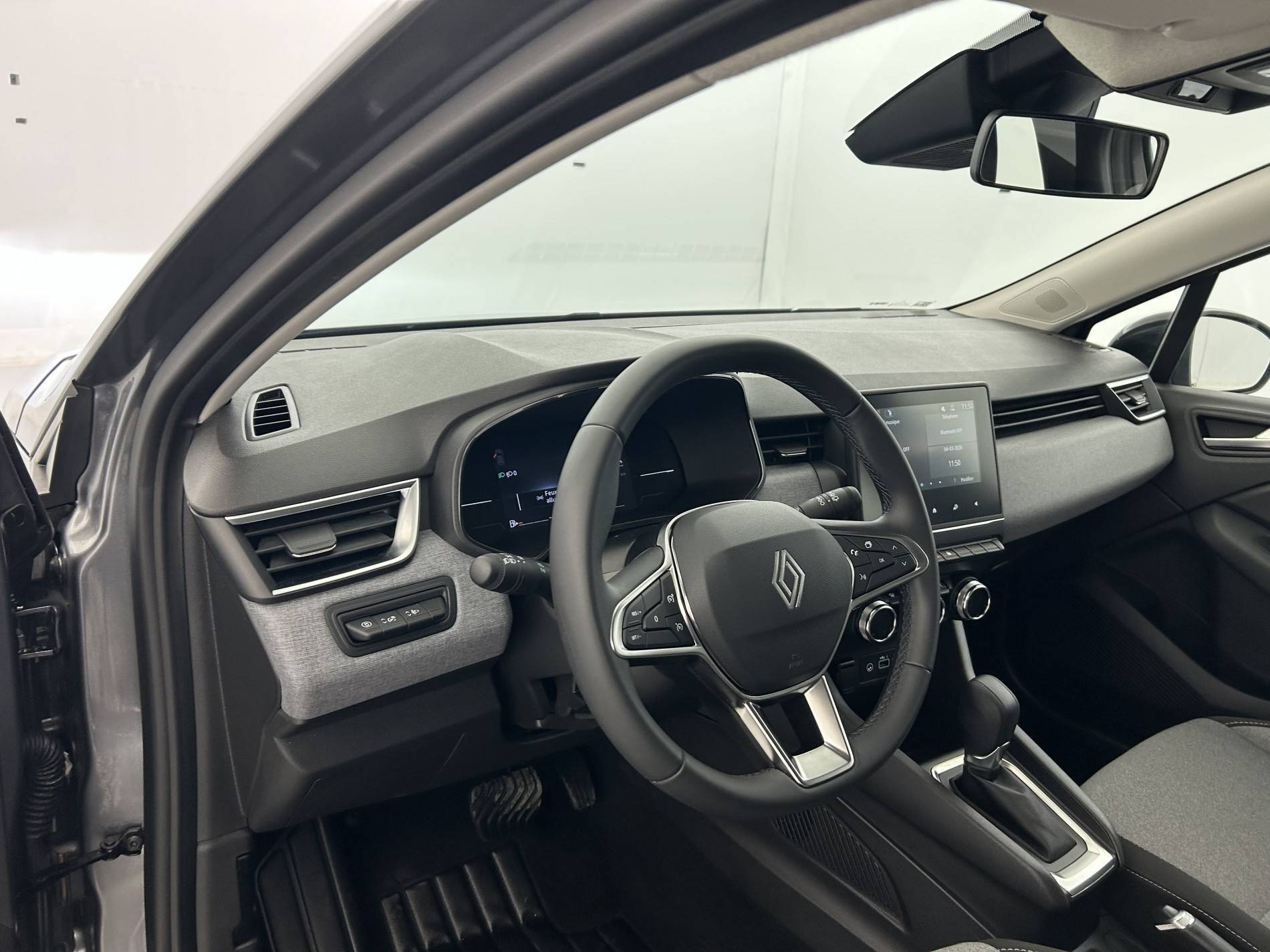 Vente en ligne Renault Clio 5 Clio E-Tech full hybrid 145 ch GSR2 au prix de 19 290 €
