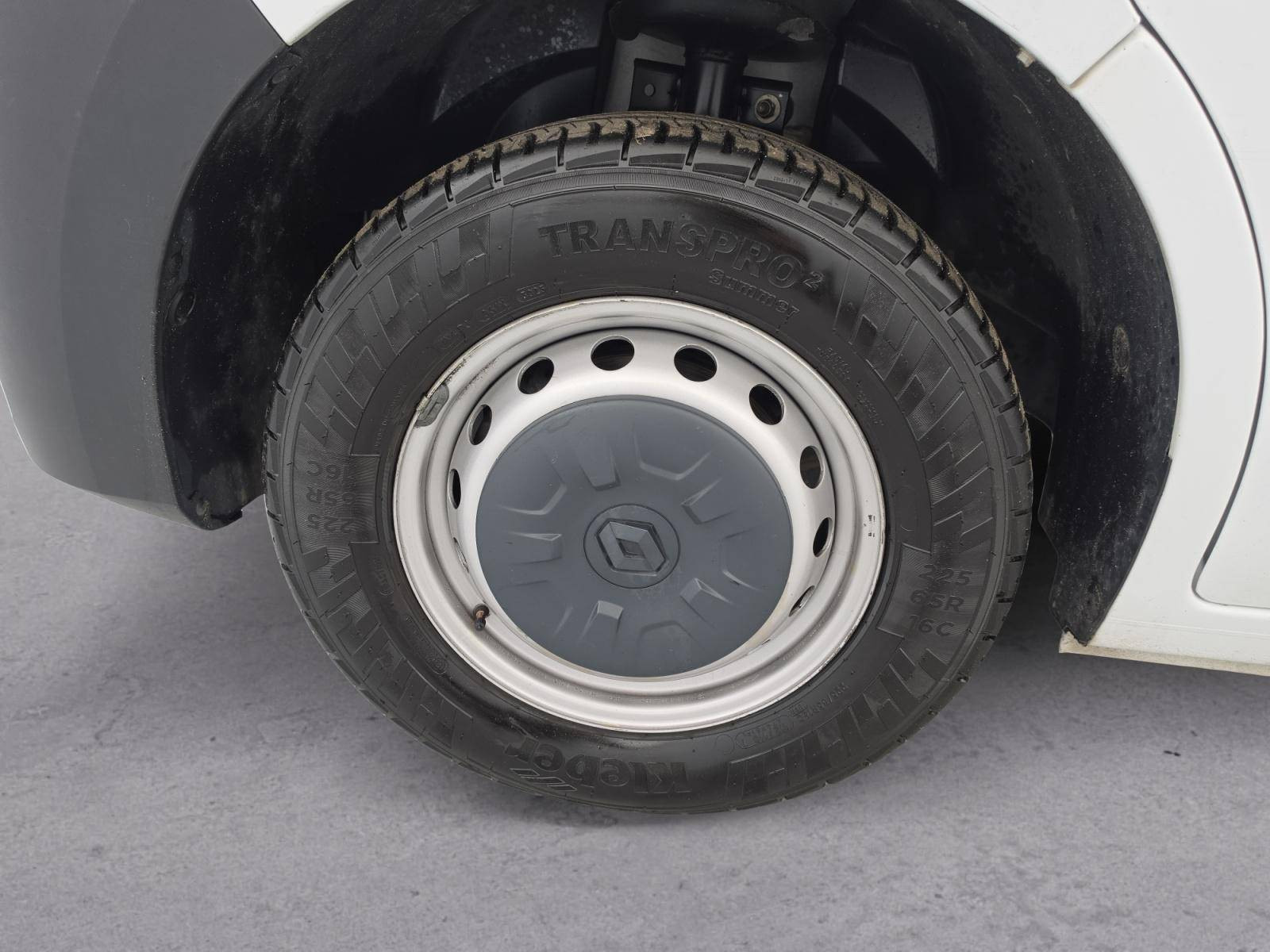 Vente en ligne Renault Master Fourgon MASTER FGN TRAC F3500 L3H3 BLUE DCI 135 au prix de 28 490 €