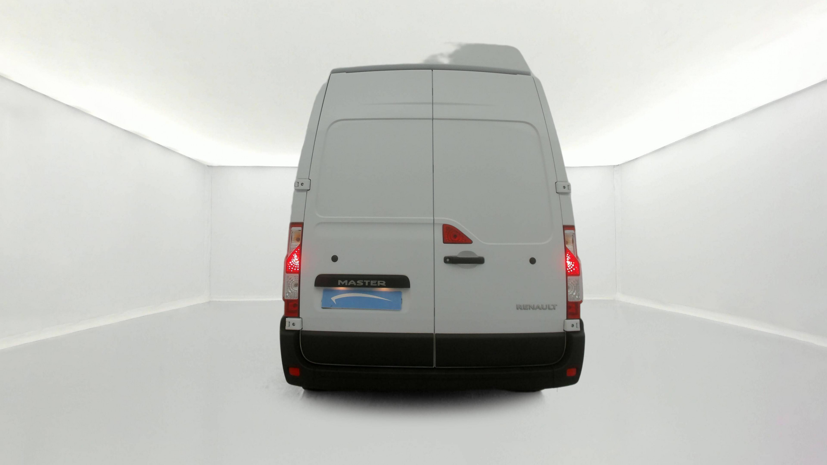 Vente en ligne Renault Master Fourgon MASTER FGN TRAC F3500 L3H3 BLUE DCI 135 au prix de 26 490 €