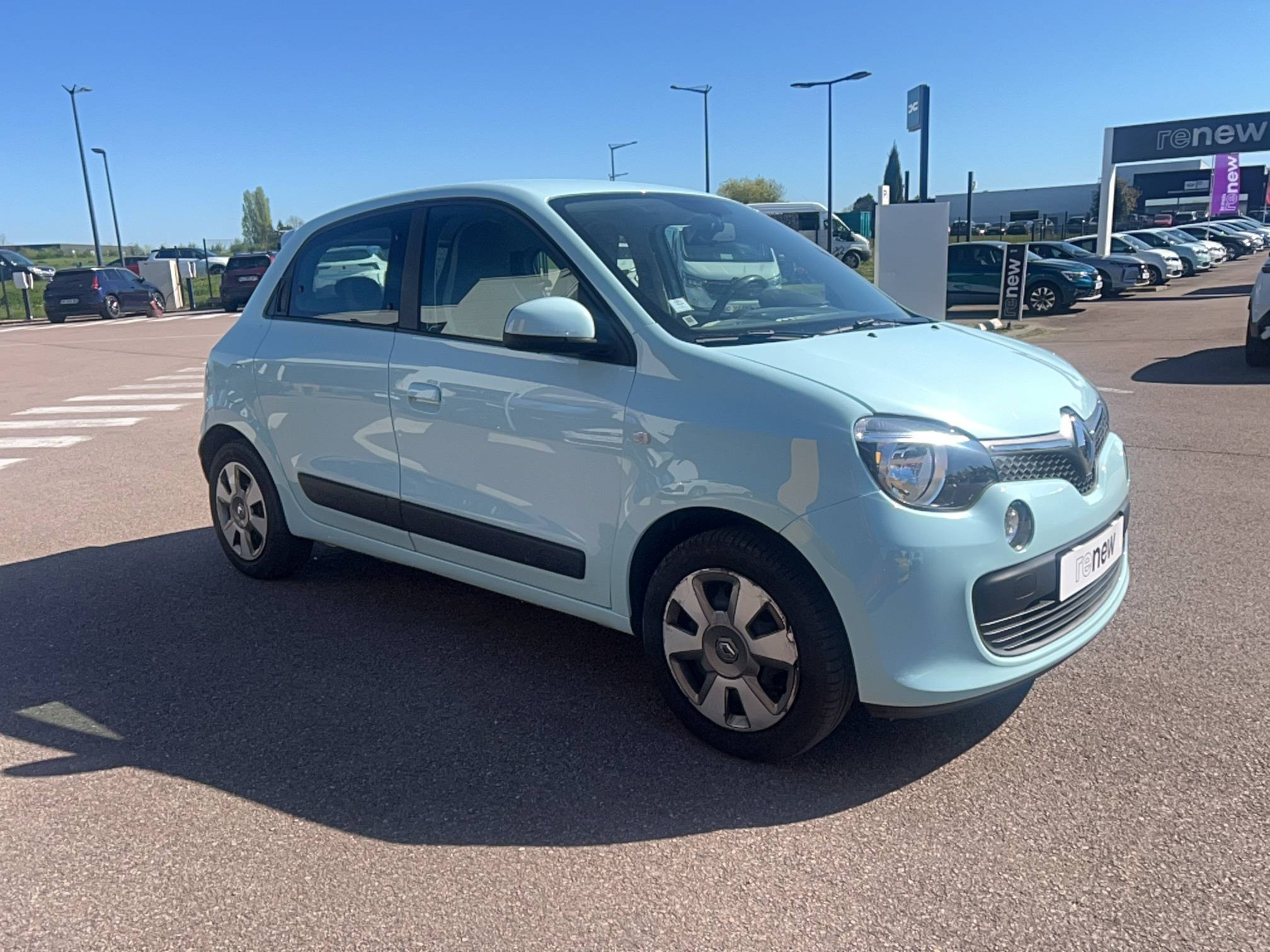 Vente en ligne Renault Twingo 3  1.0 SCe 70 au prix de 12 991 €