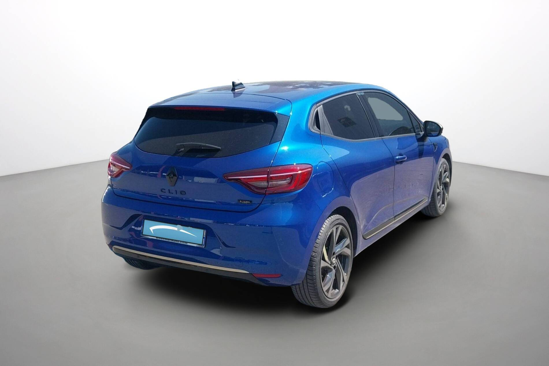 Vente en ligne Renault Clio 5 Clio E-Tech full hybrid 145 au prix de 16 990 €