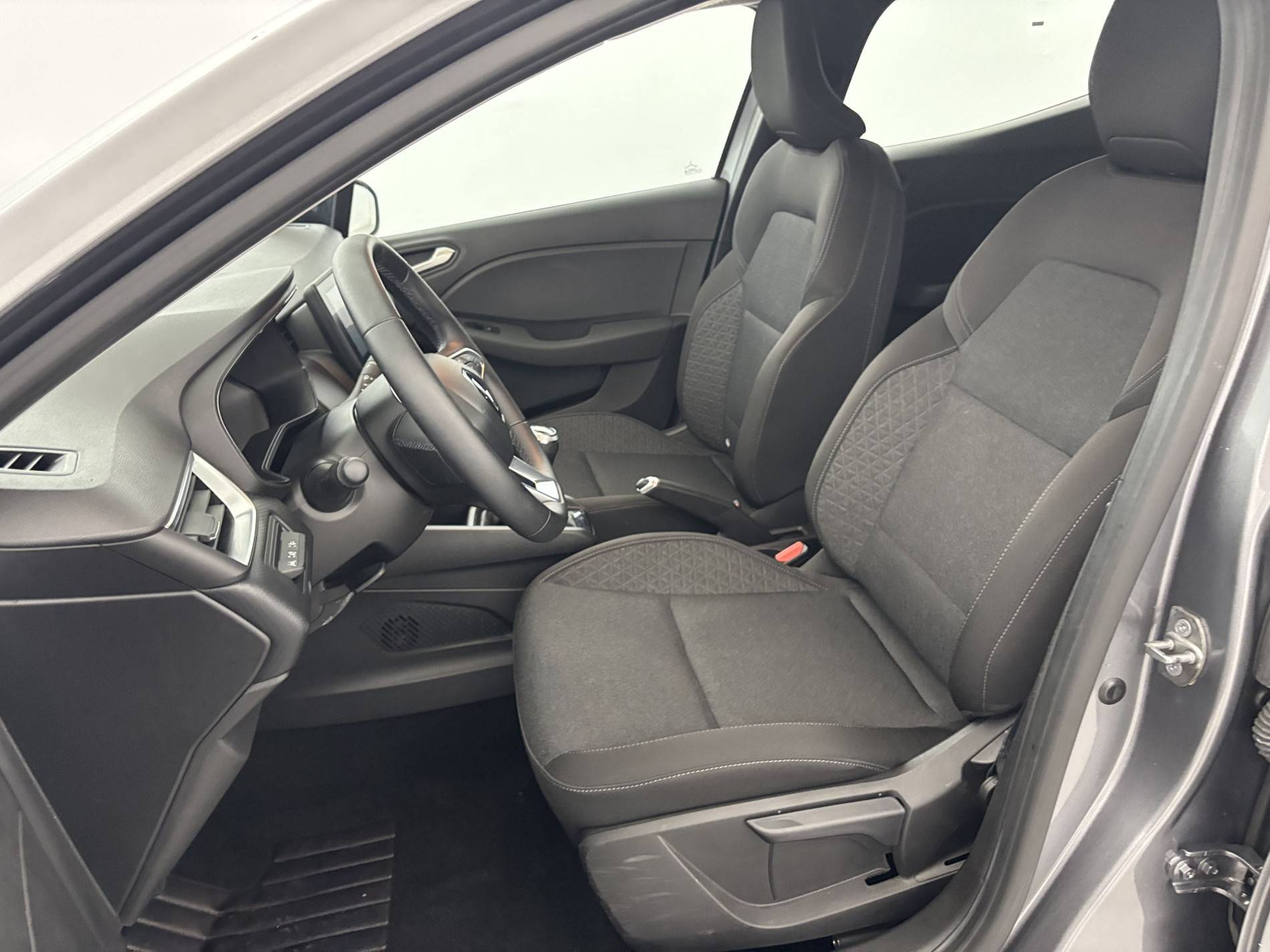 Vente en ligne Renault Clio 5 Clio TCe 90 au prix de 14 490 €