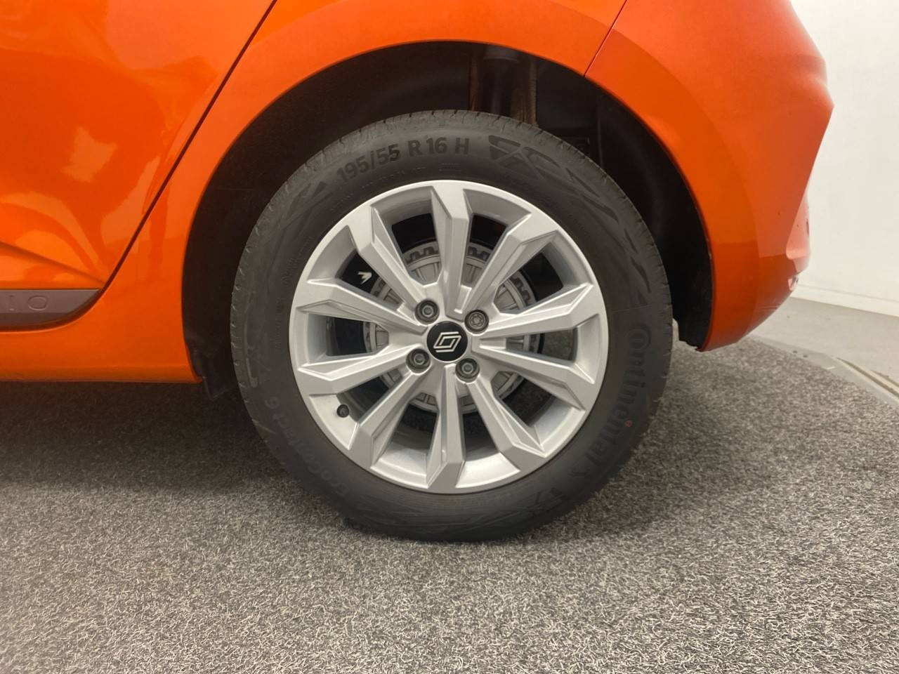 Vente en ligne Renault Clio 5 Clio Blue dCi 100 ch au prix de 18 790 €