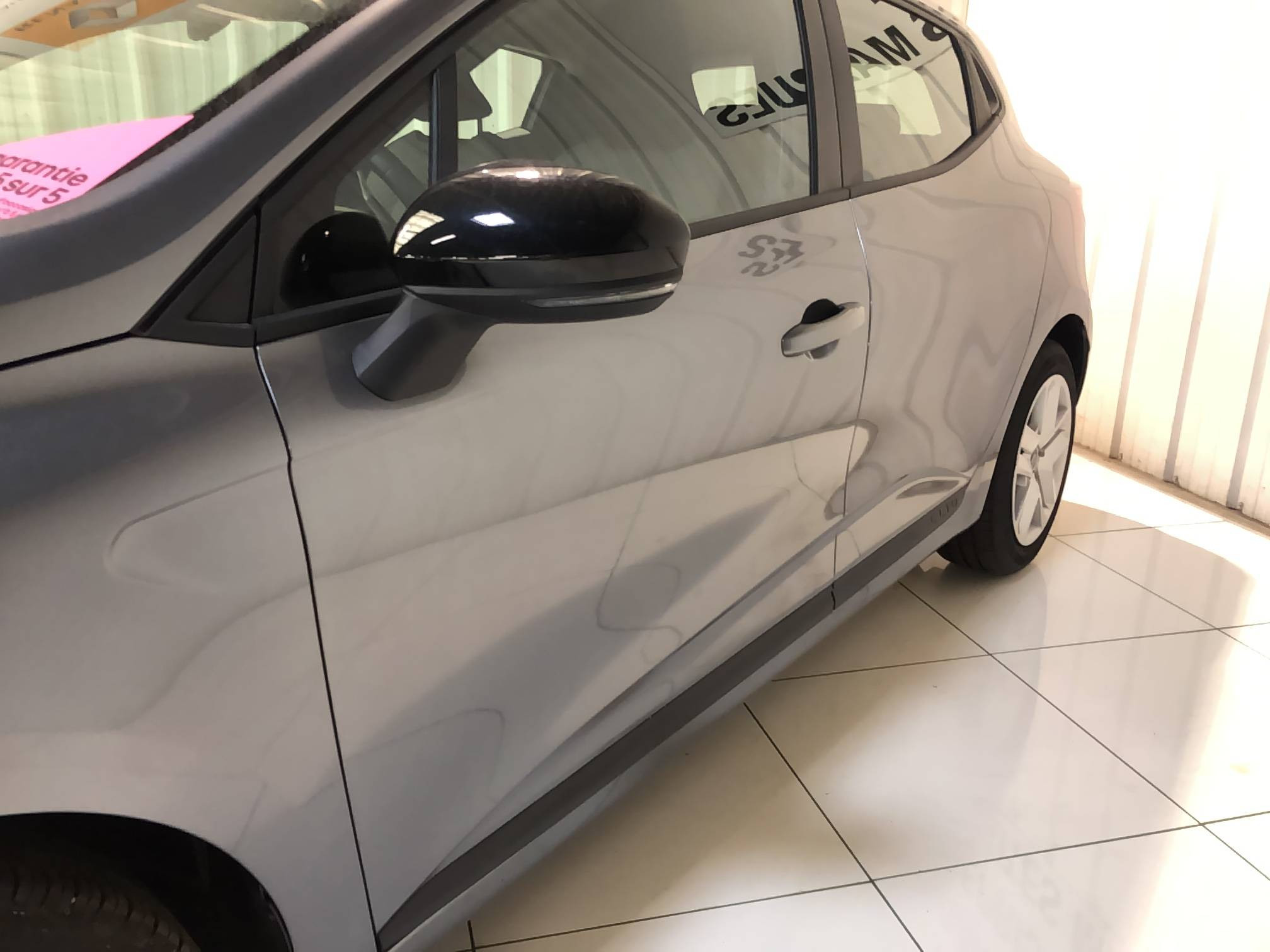 Vente en ligne Renault Clio 5 Clio TCe 90 au prix de 15 990 €