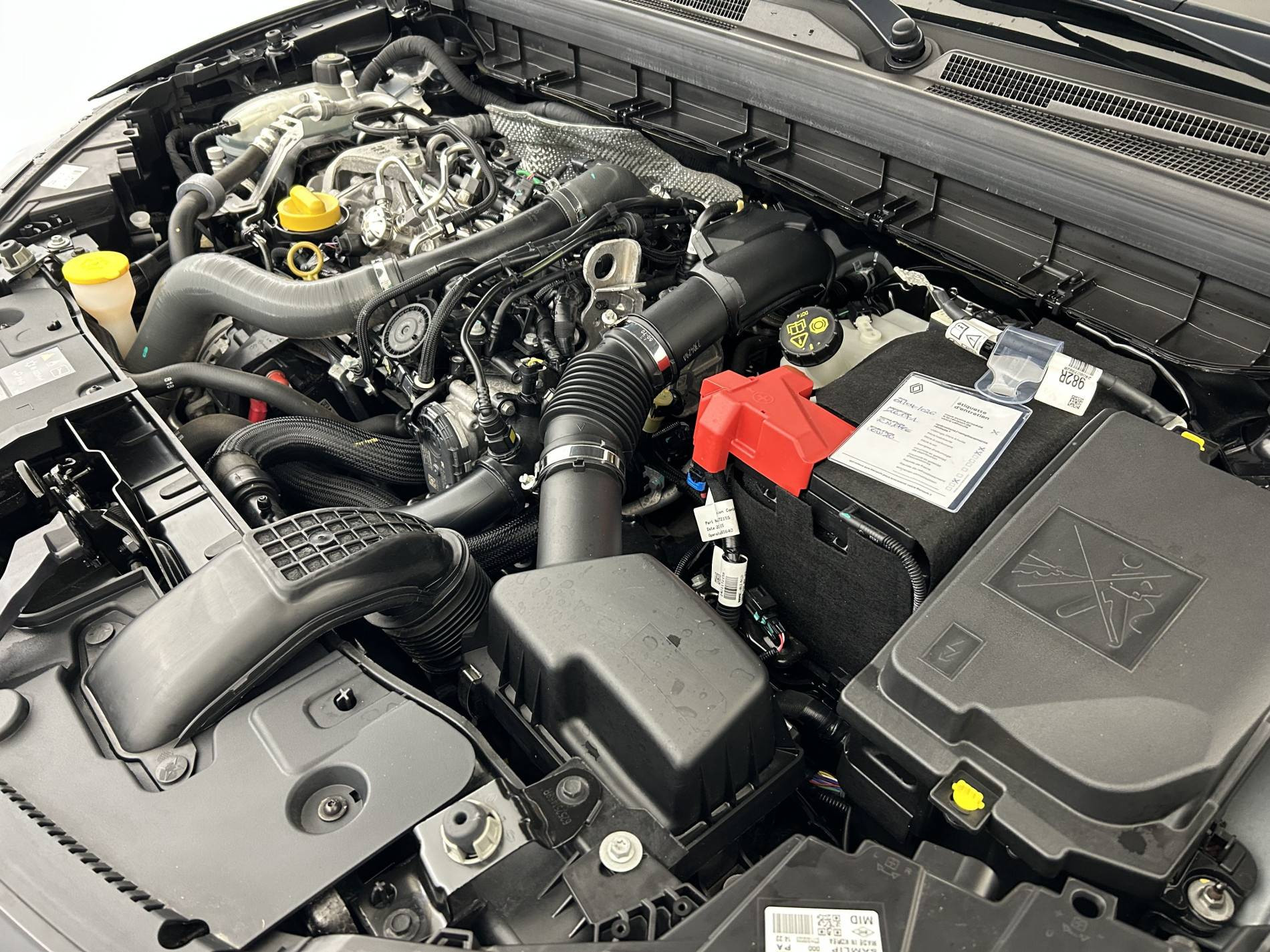 Vente en ligne Renault Arkana  mild hybrid 140 EDC FAP - 22 au prix de 19 990 €