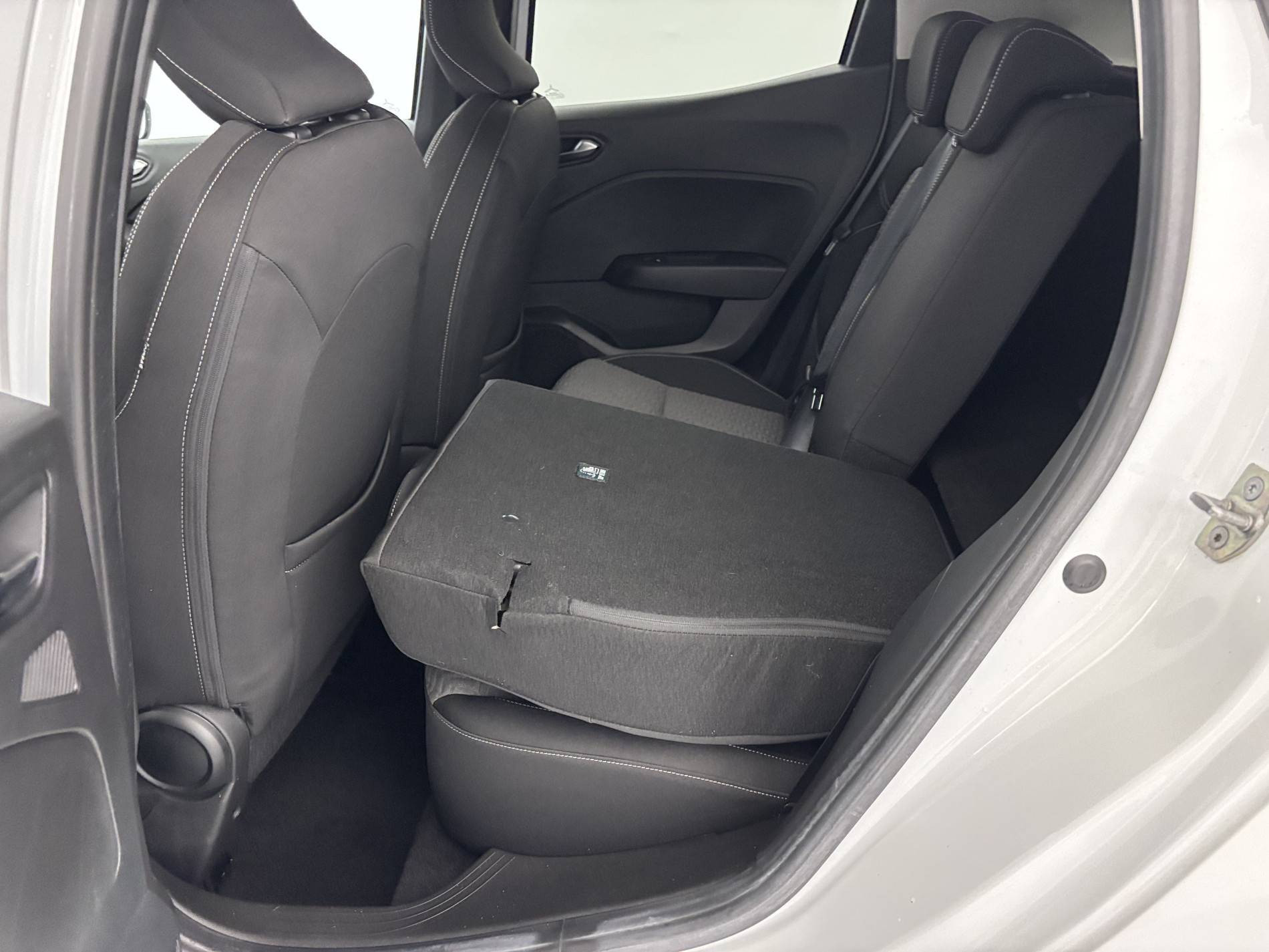 Vente en ligne Renault Clio 5 Clio TCe 90 au prix de 14 900 €