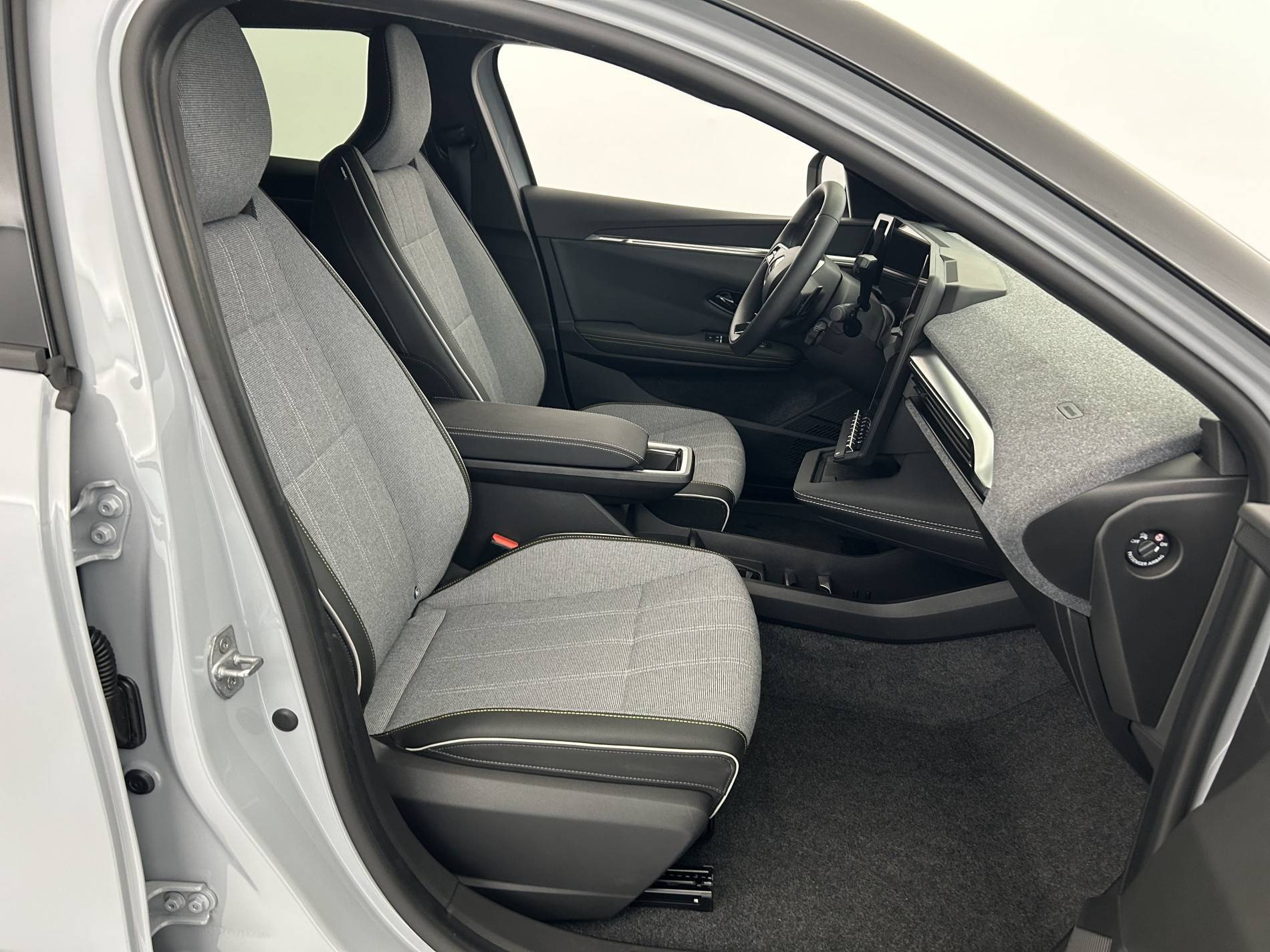 Vente en ligne Renault Megane E-Tech  220 ch autonomie confort GSR2 au prix de 30 490 €