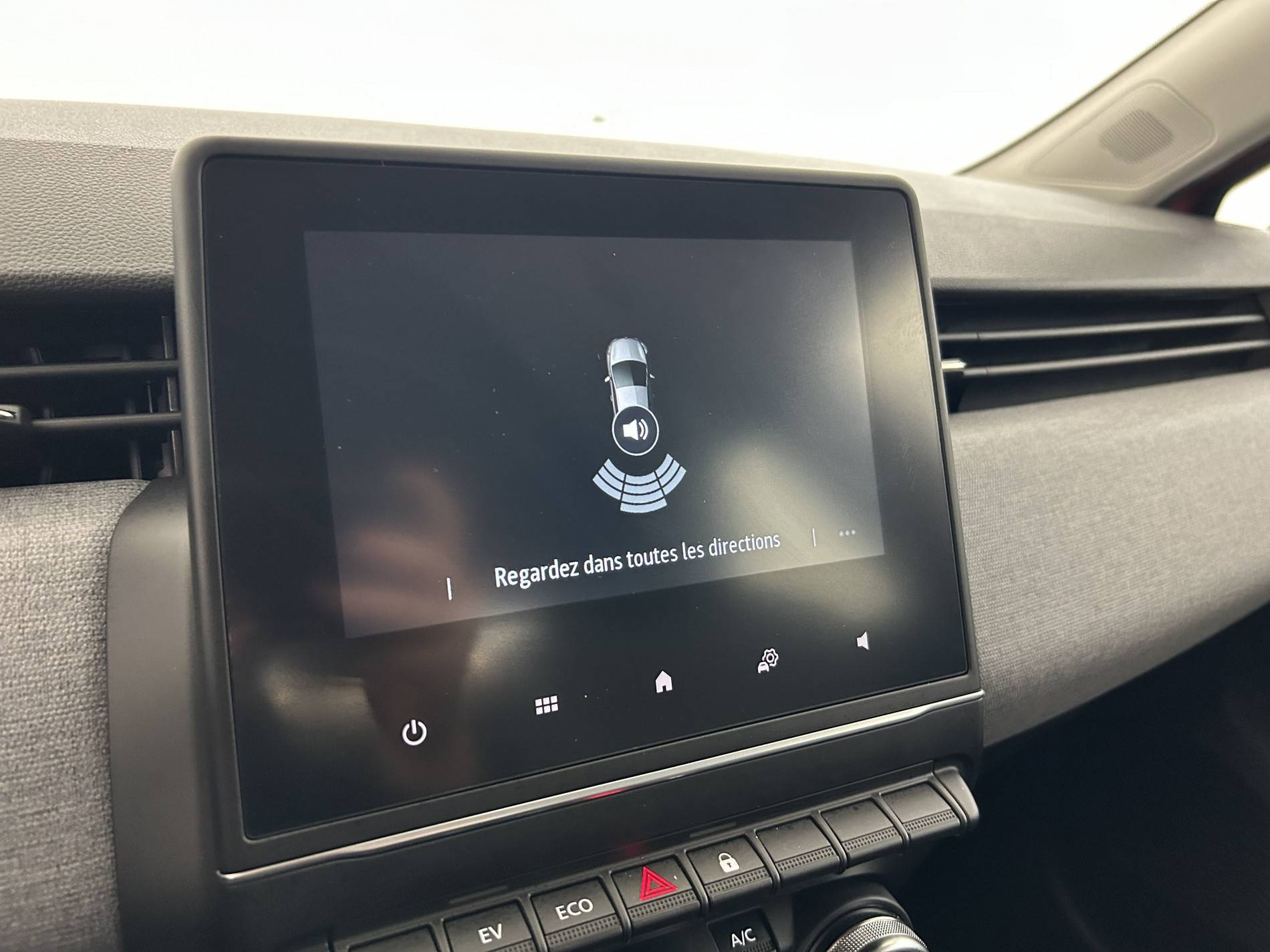 Vente en ligne Renault Clio 5 Clio E-Tech full hybrid 145 ch GSR2 au prix de 19 590 €