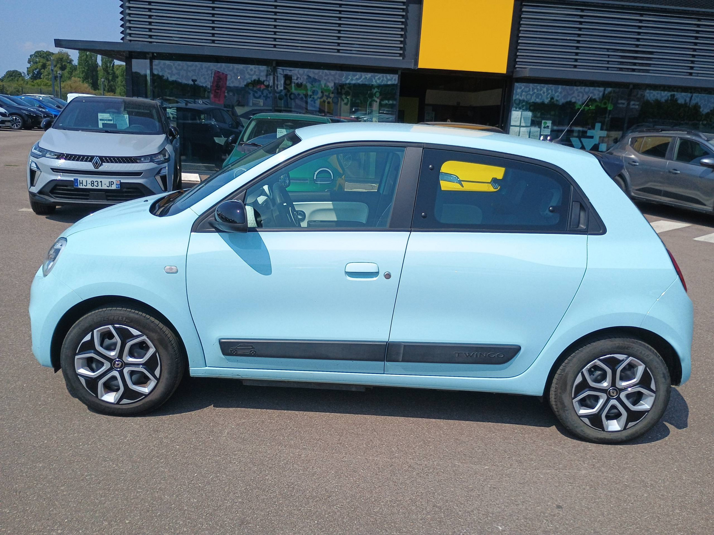 Vente en ligne Renault Twingo Electrique Twingo III E-Tech au prix de 13 491 €