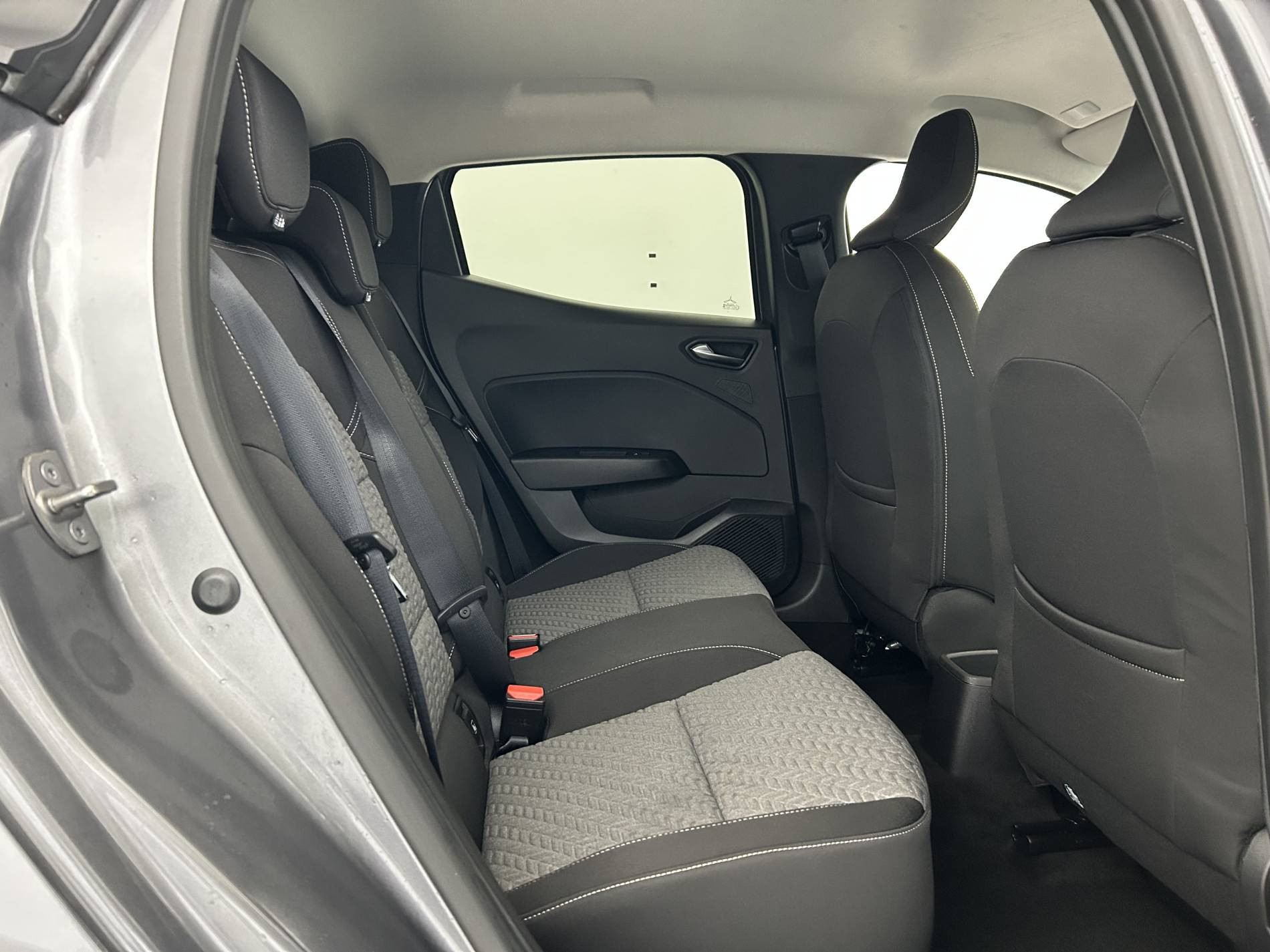 Vente en ligne Renault Clio 5 Clio TCe 90 au prix de 14 990 €