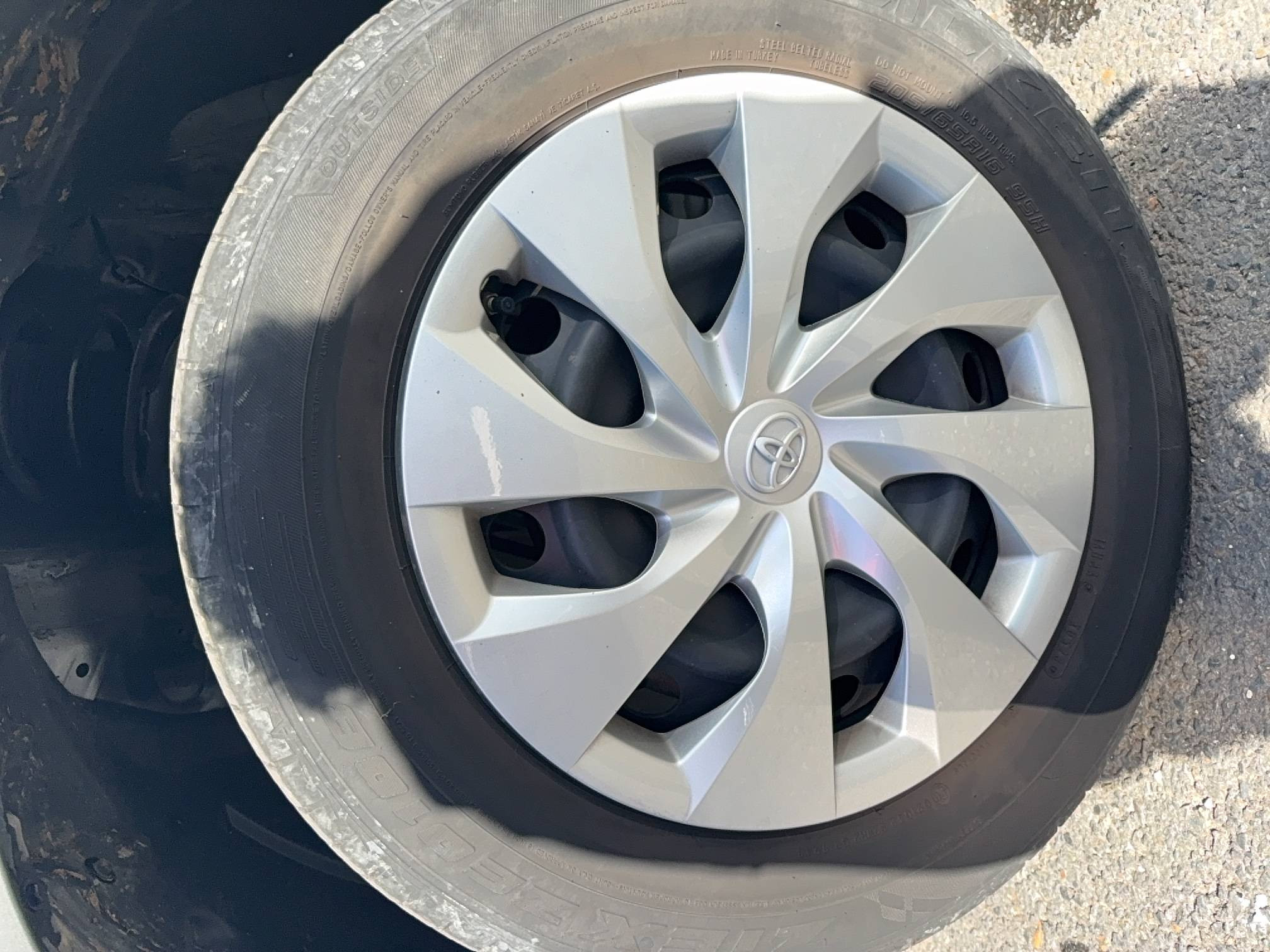 Vente en ligne Toyota Yaris YARIS HYBRIDE AFFAIRES 116H au prix de 18 990 €