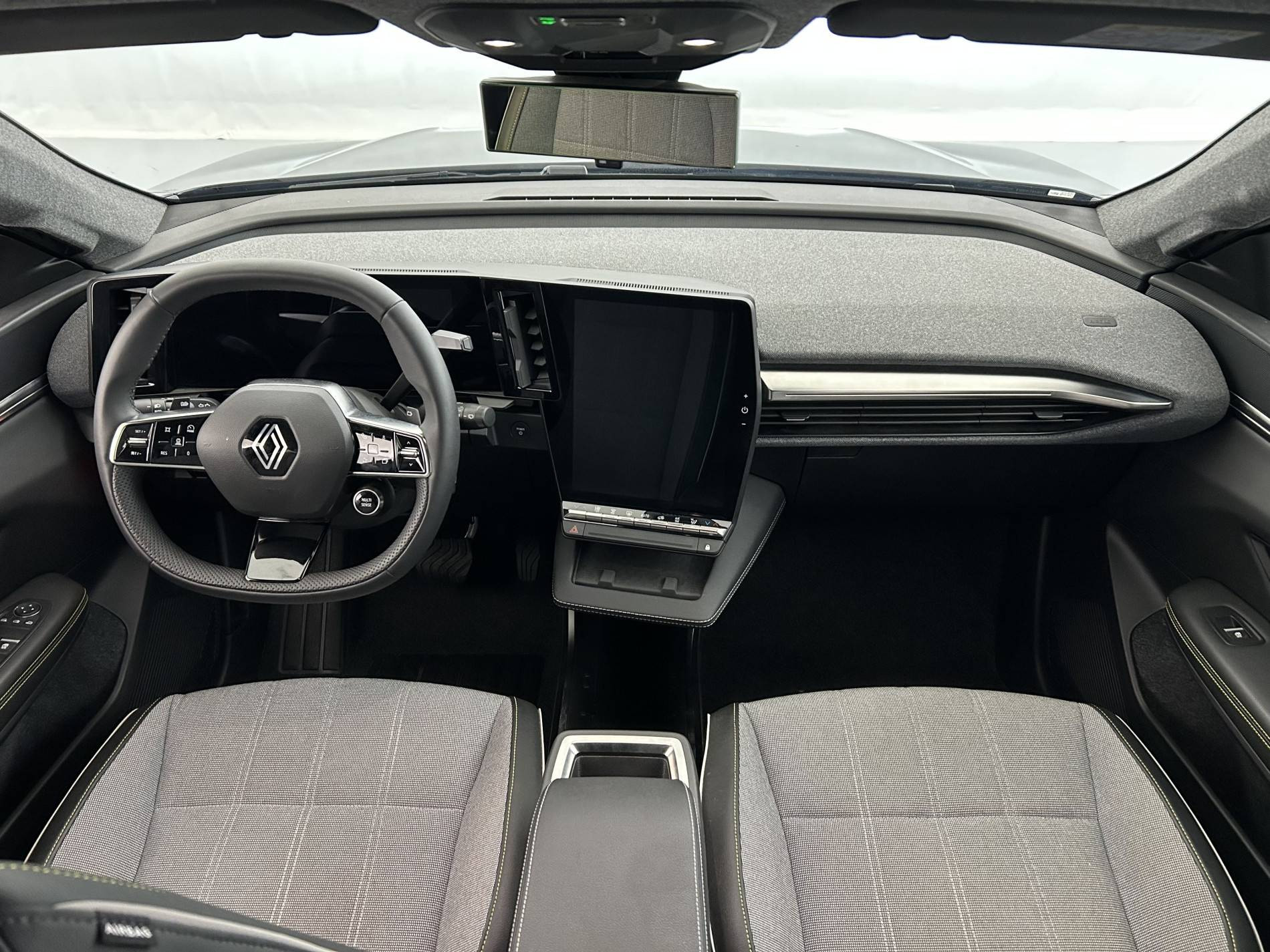 Vente en ligne Renault Scenic E-Tech Scenic E-Tech électrique 220 ch grande autonomie au prix de 36 991 €