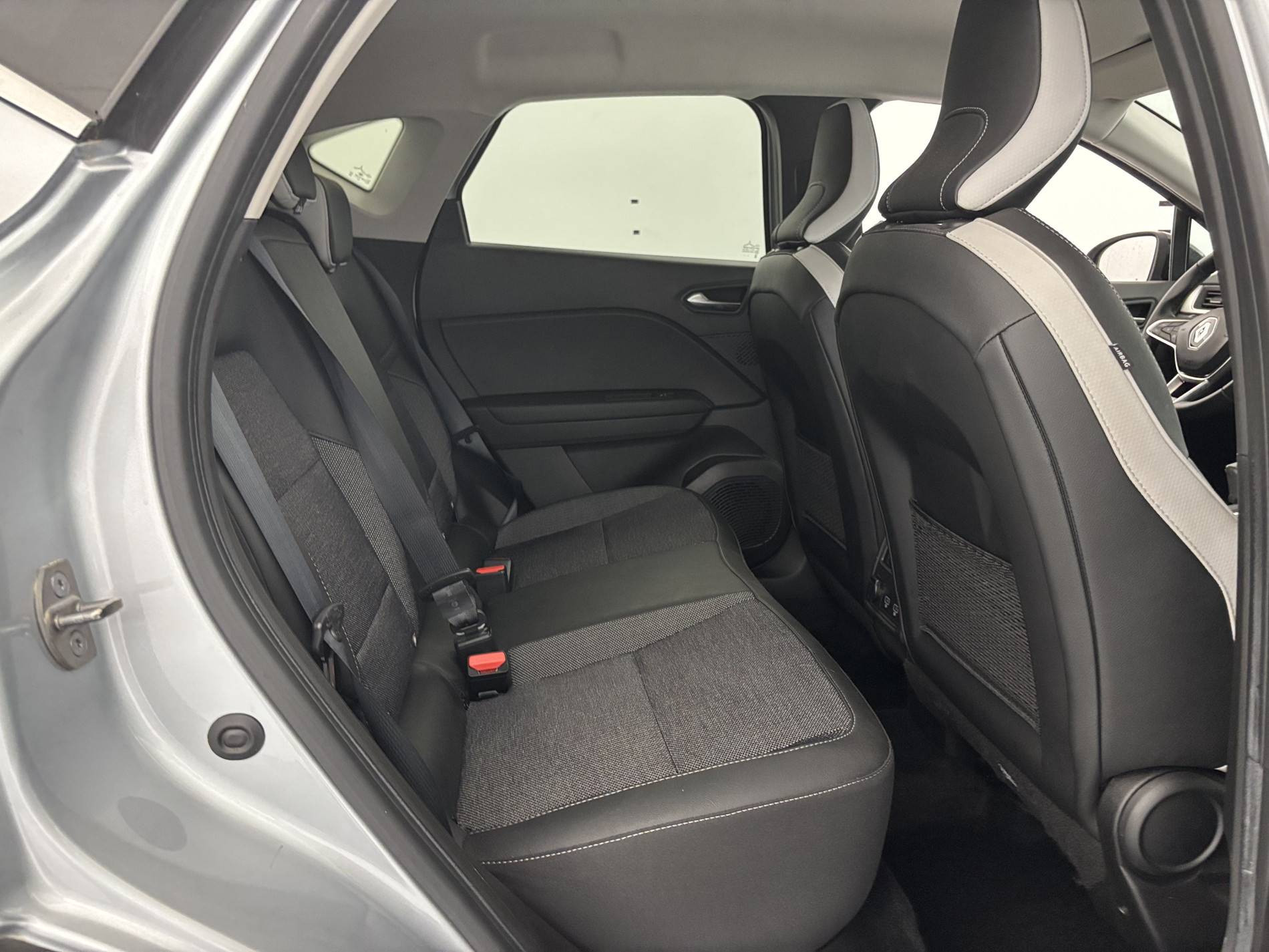 Vente en ligne Renault Captur  E-Tech full hybrid 145 au prix de 19 690 €