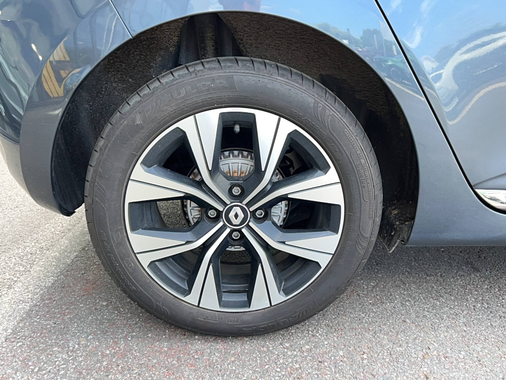 Vente en ligne Renault Clio 5 Clio TCe 90 - 21N au prix de 13 490 €