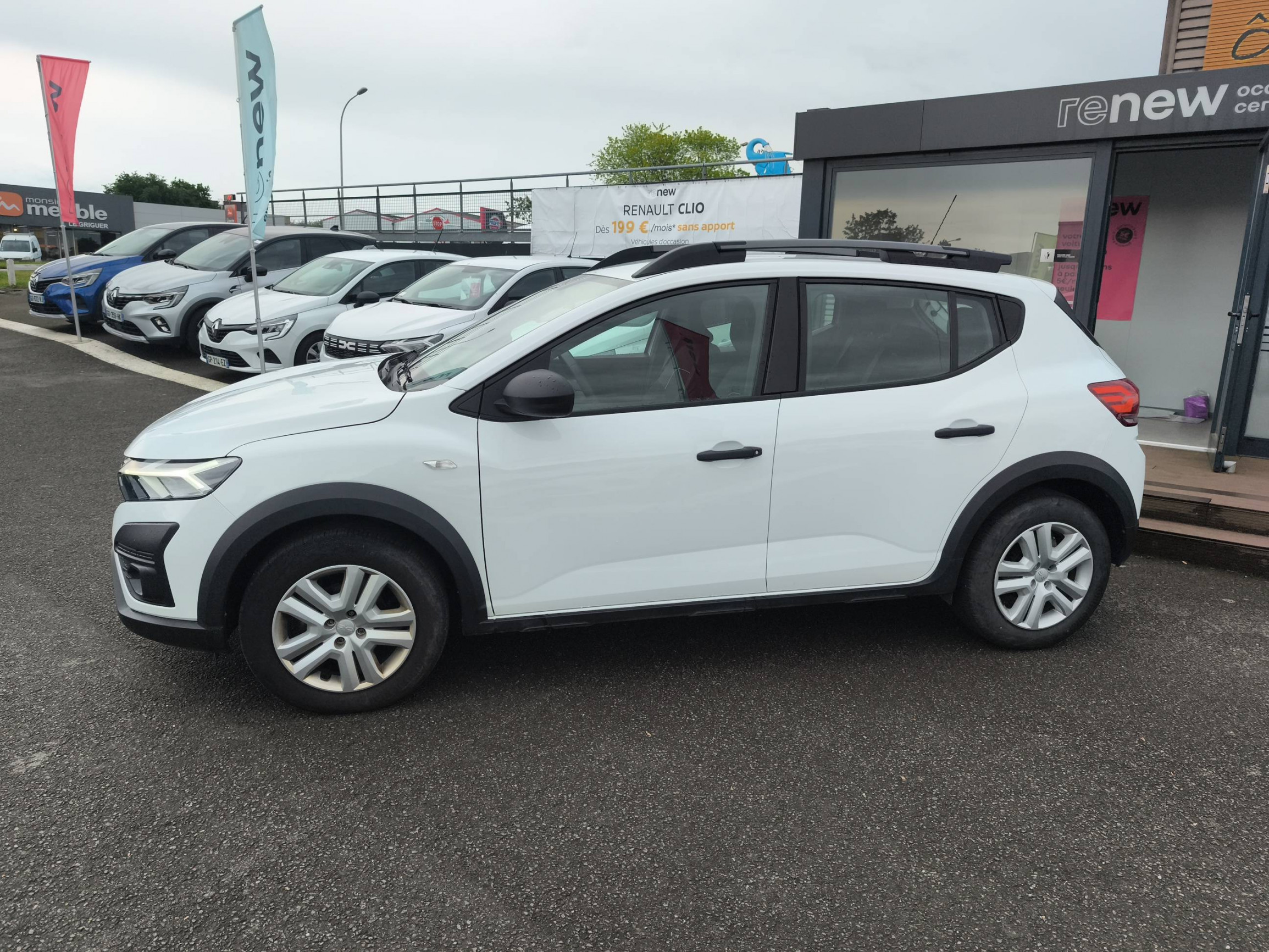 Vente en ligne Dacia Sandero  ECO-G 100 au prix de 13 690 €