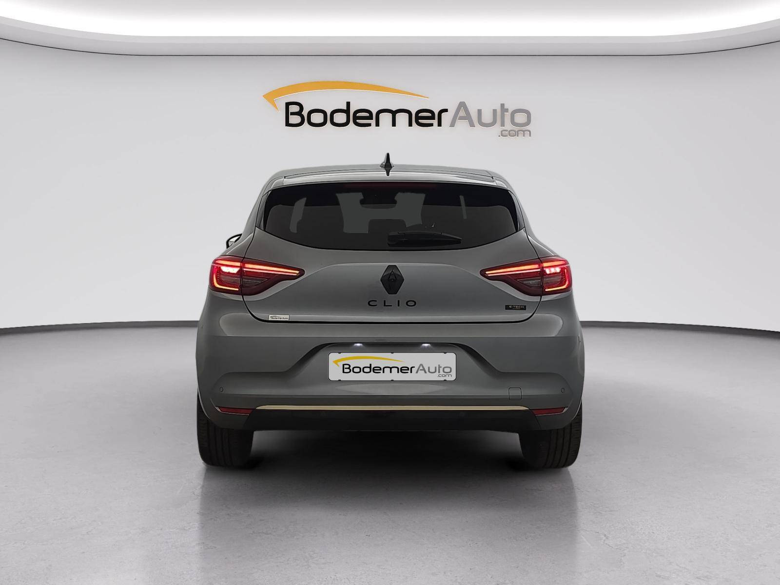 Vente en ligne Renault Clio 5 Clio E-Tech full hybrid 145 au prix de 18 890 €