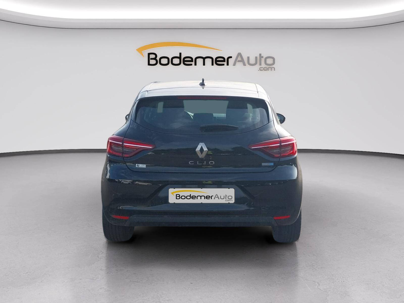 Vente en ligne Renault Clio 5 Clio E-Tech 140 - 21N au prix de 16 990 €