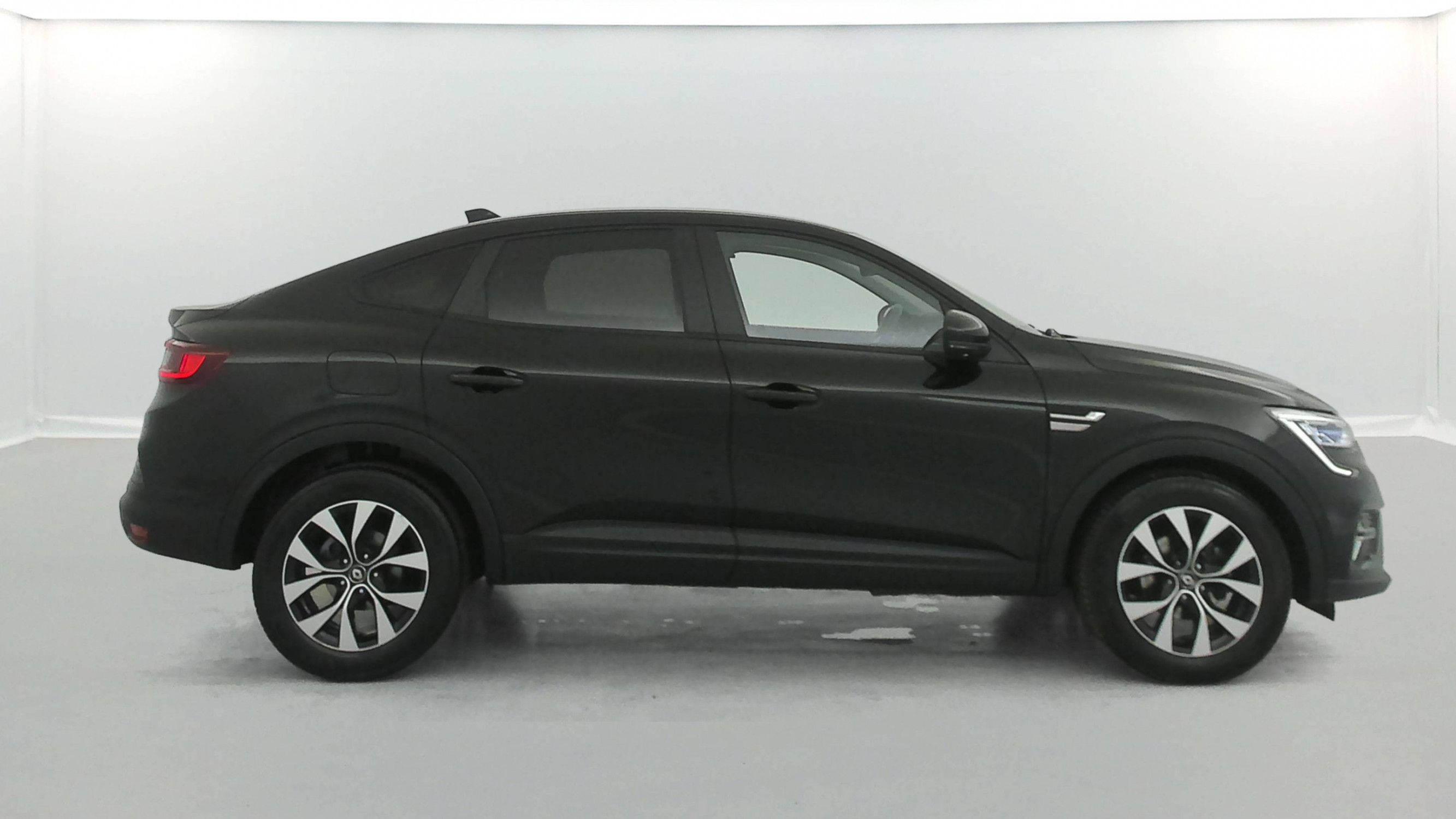 Vente en ligne Renault Arkana  mild hybrid 140 EDC FAP - 22 au prix de 16 890 €