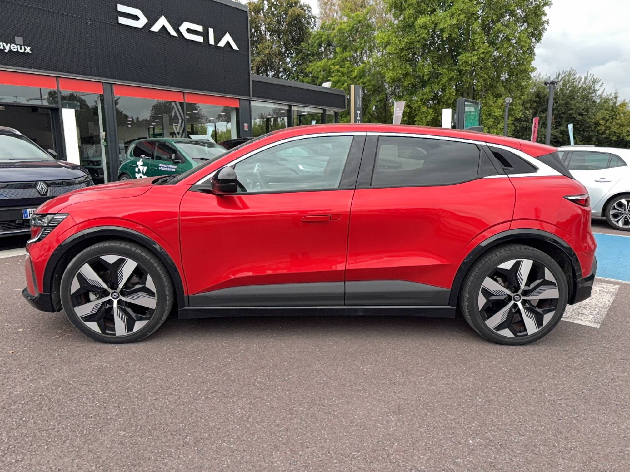 Vente en ligne Renault Megane E-Tech  EV60 220 ch super charge au prix de 27 990 €