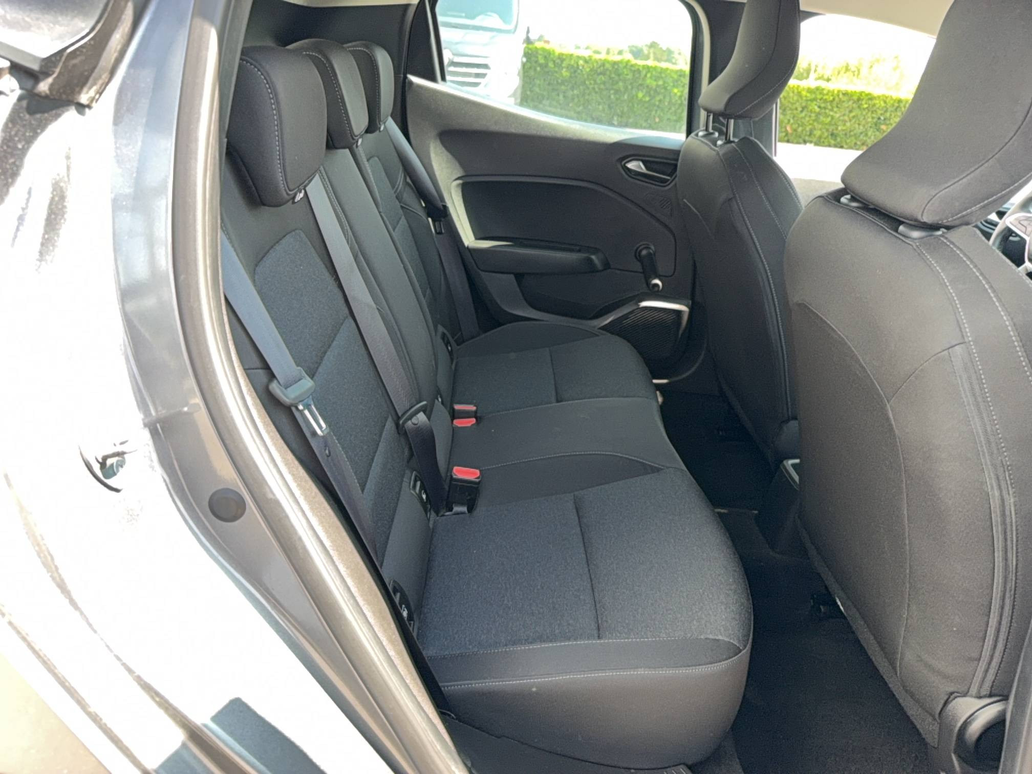 Vente en ligne Renault Clio 5 Clio TCe 90 au prix de 13 980 €