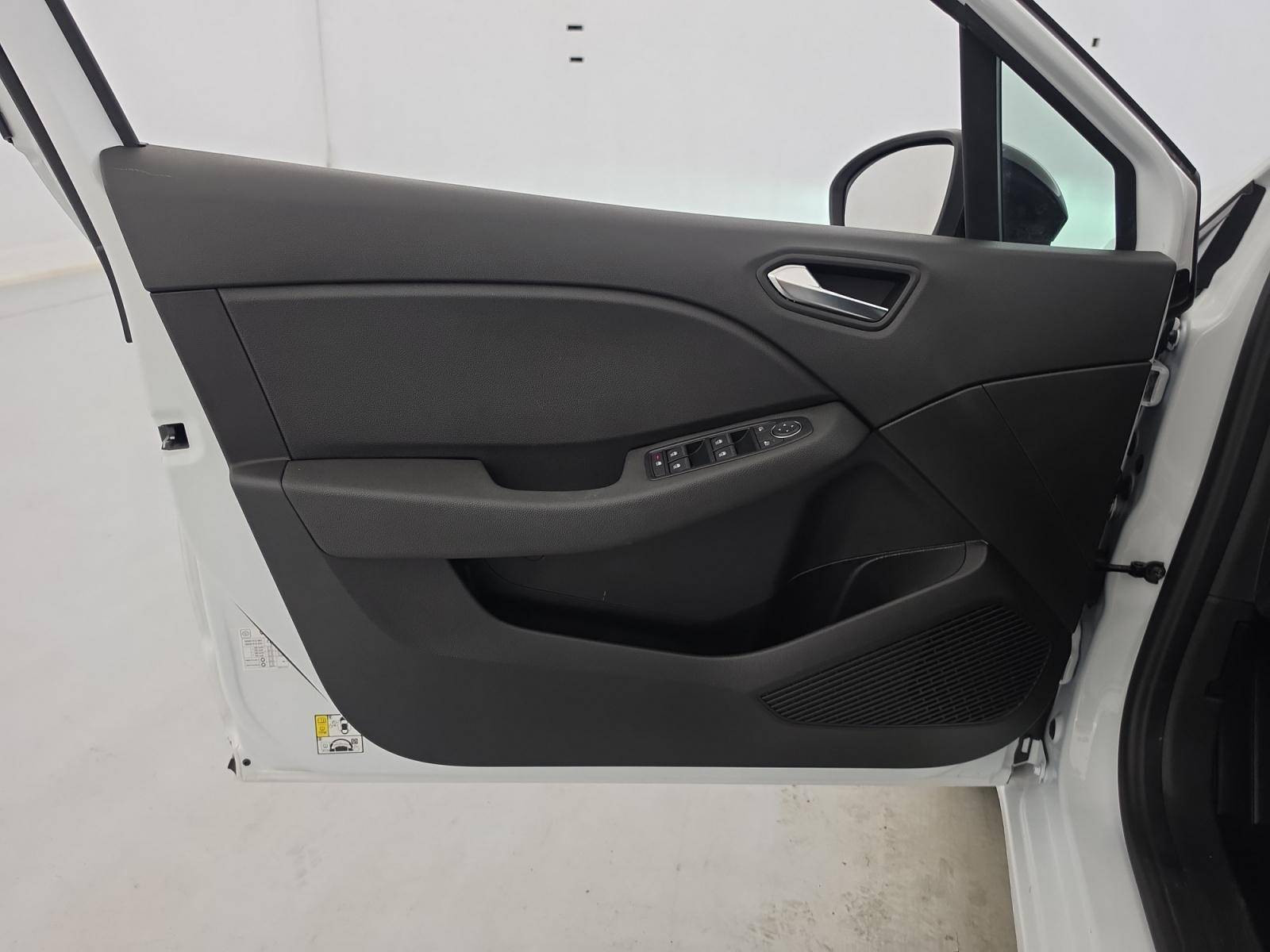 Vente en ligne Renault Clio 5 Clio TCe 90 au prix de 14 990 €
