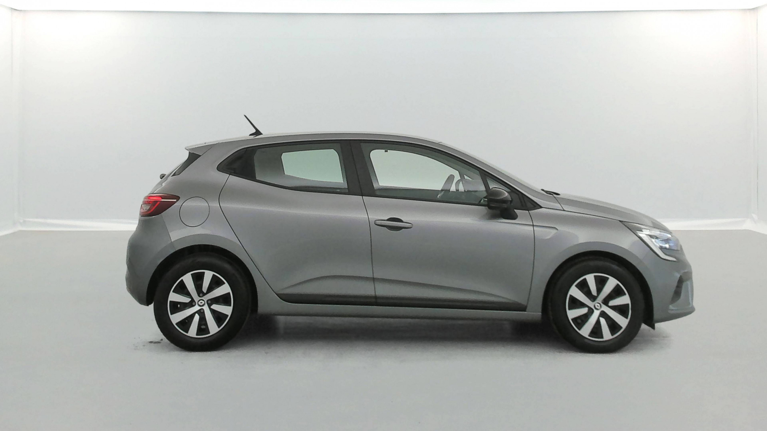 Vente en ligne Renault Clio 5 Clio TCe 90 au prix de 13 990 €