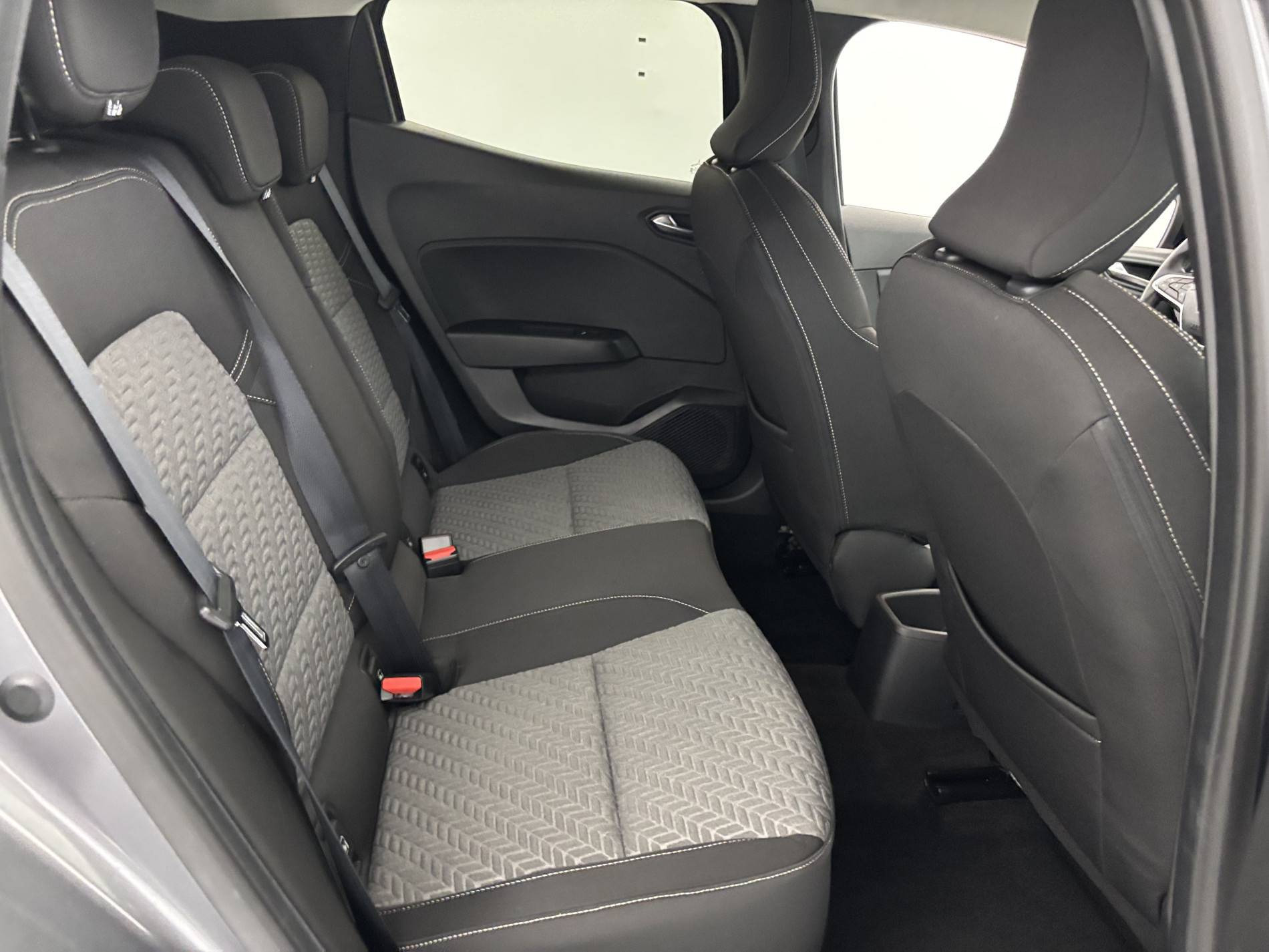 Vente en ligne Renault Clio 5 Clio TCe 90 au prix de 14 790 €