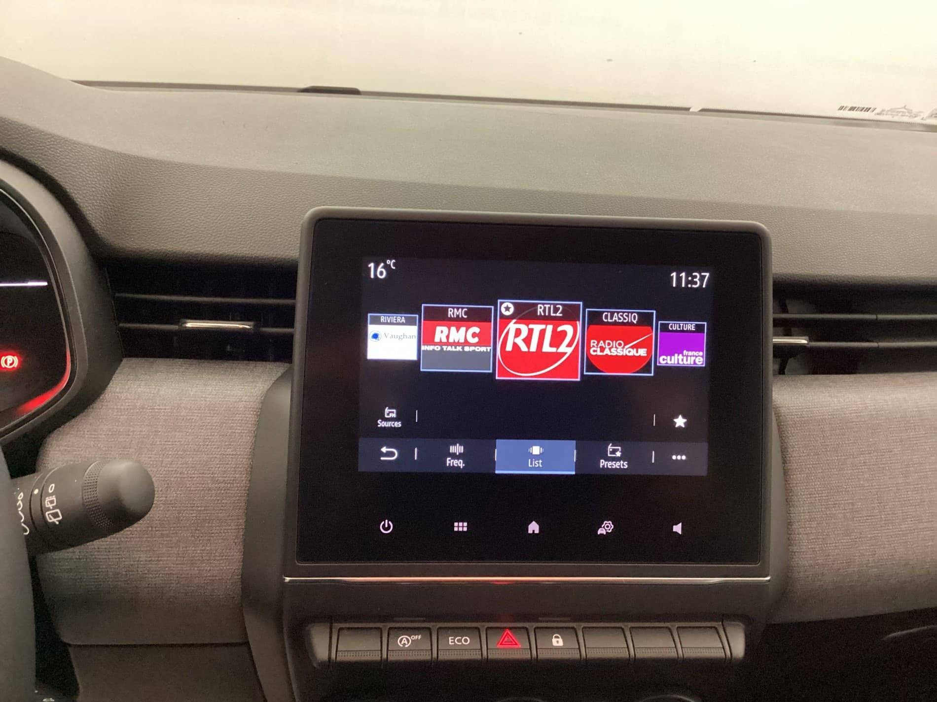 Vente en ligne Renault Clio 5 Clio Blue dCi 100 ch GSR2 au prix de 19 499 €