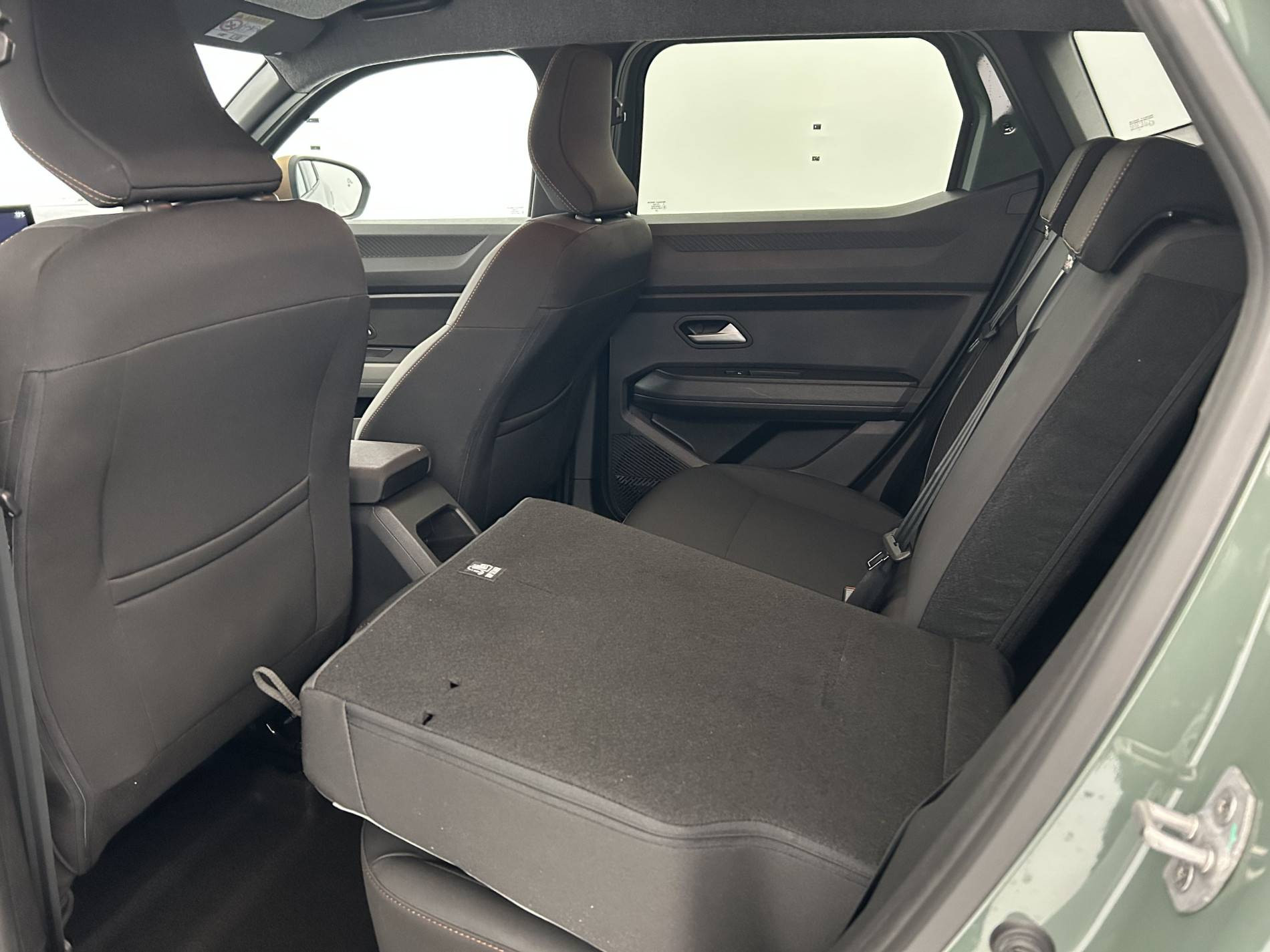 Vente en ligne Dacia Duster  Hybrid 140 au prix de 25 990 €