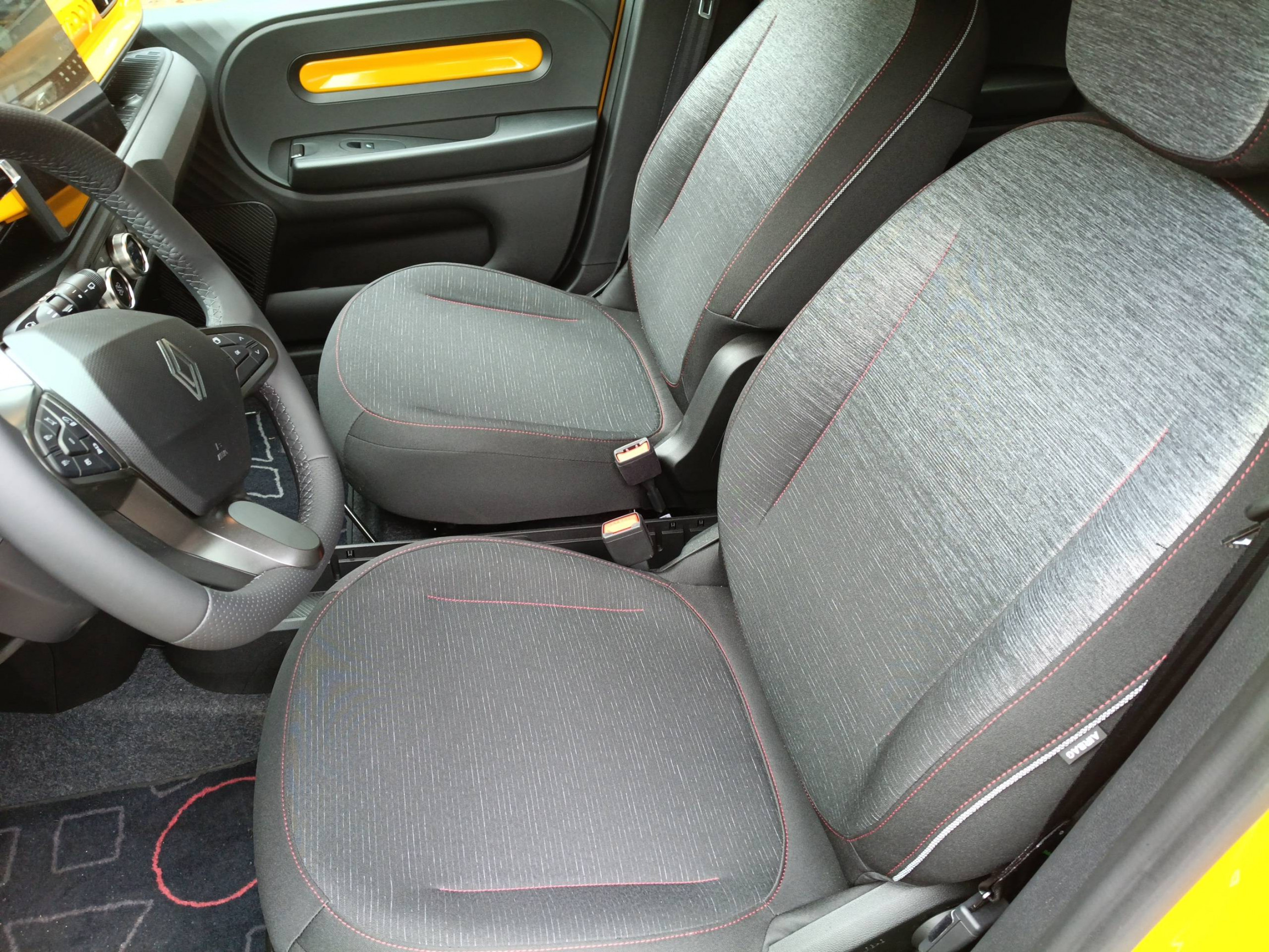 Vente en ligne Renault Twingo Electrique  80 ch autonomie urbaine au prix de 21 490 €