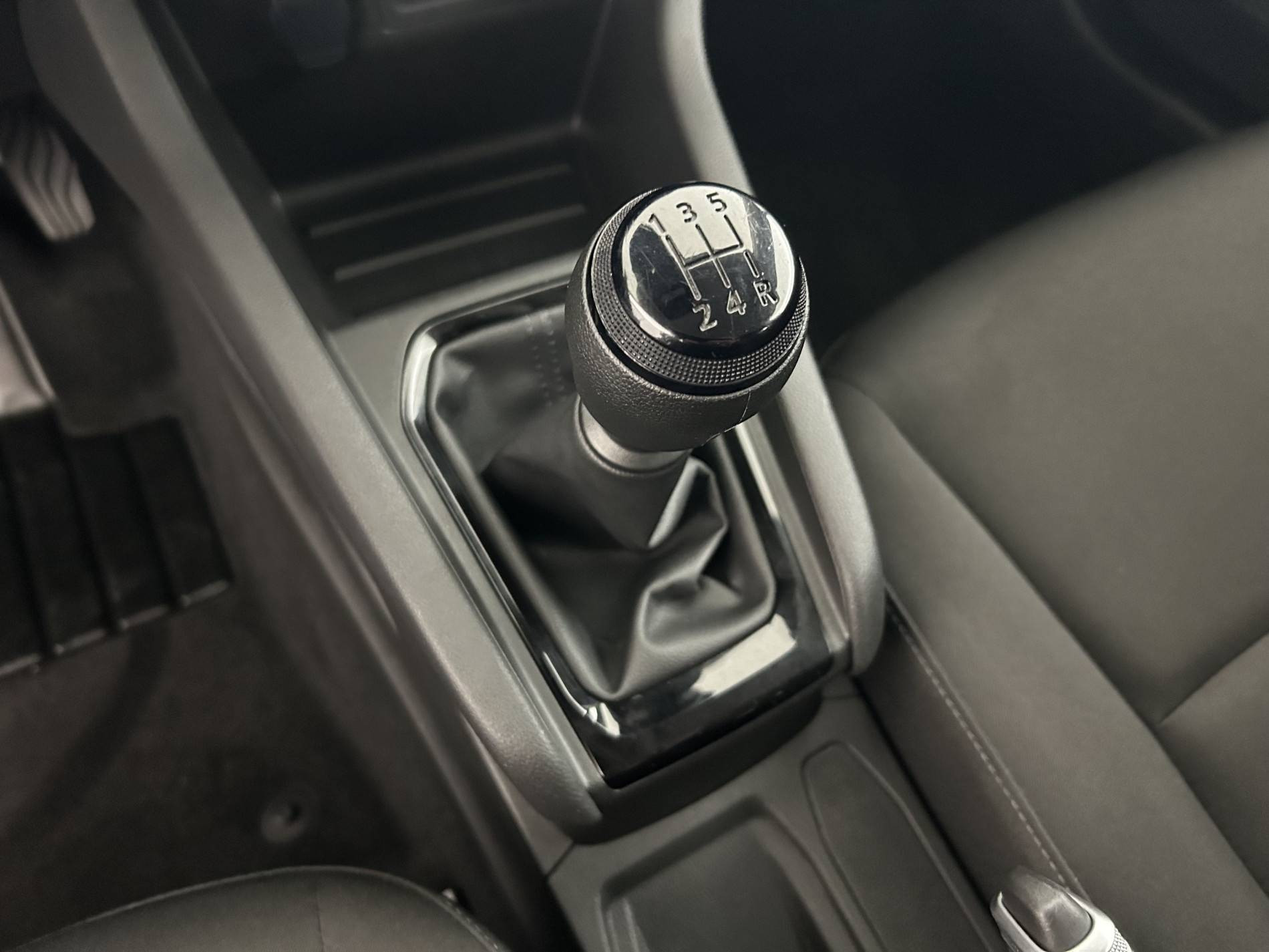 Vente en ligne Renault Clio 5 Clio SCe 65 au prix de 12 890 €