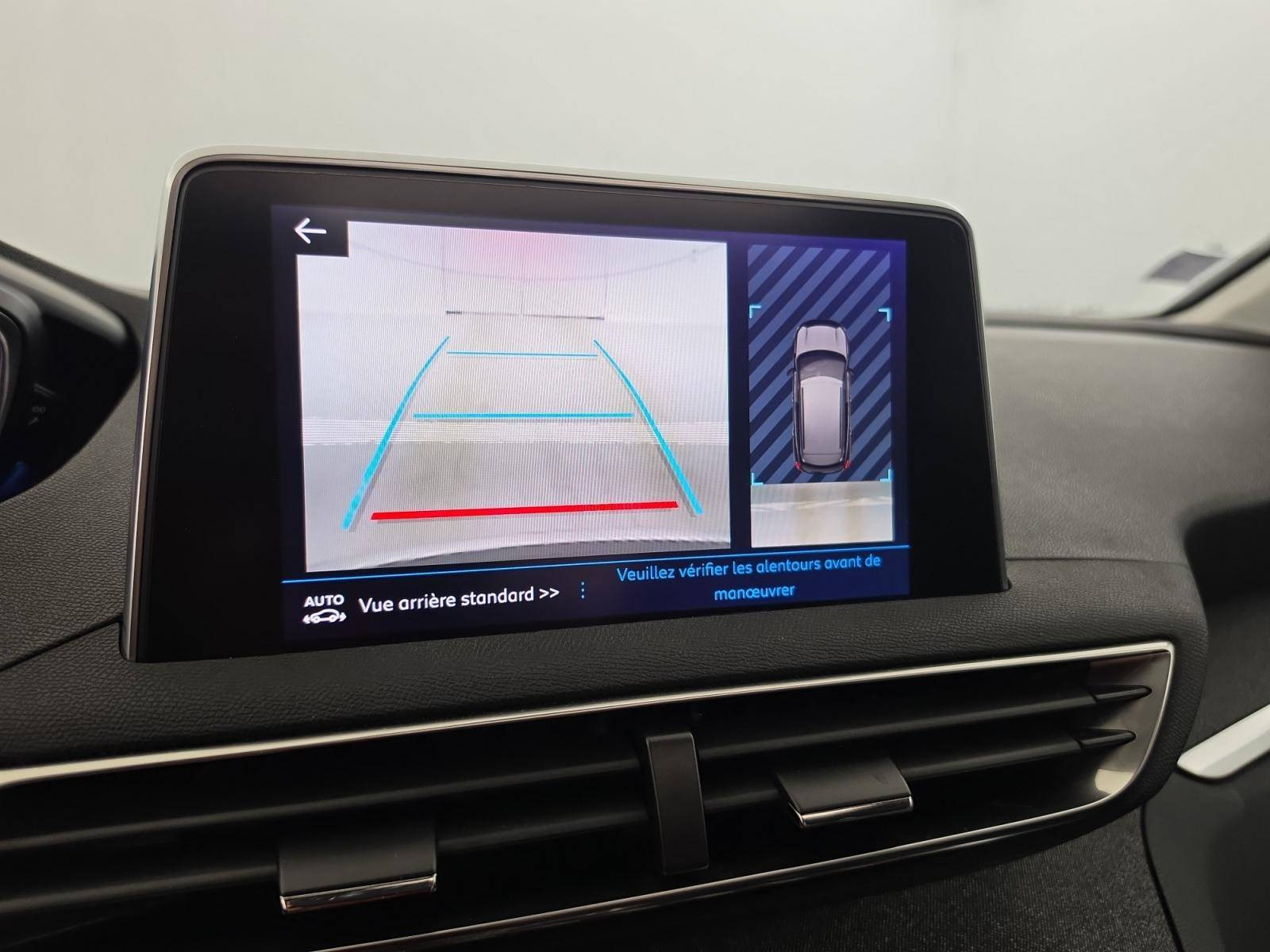 Vente en ligne Peugeot 3008  BlueHDi 130ch S&S EAT8 au prix de 17 990 €