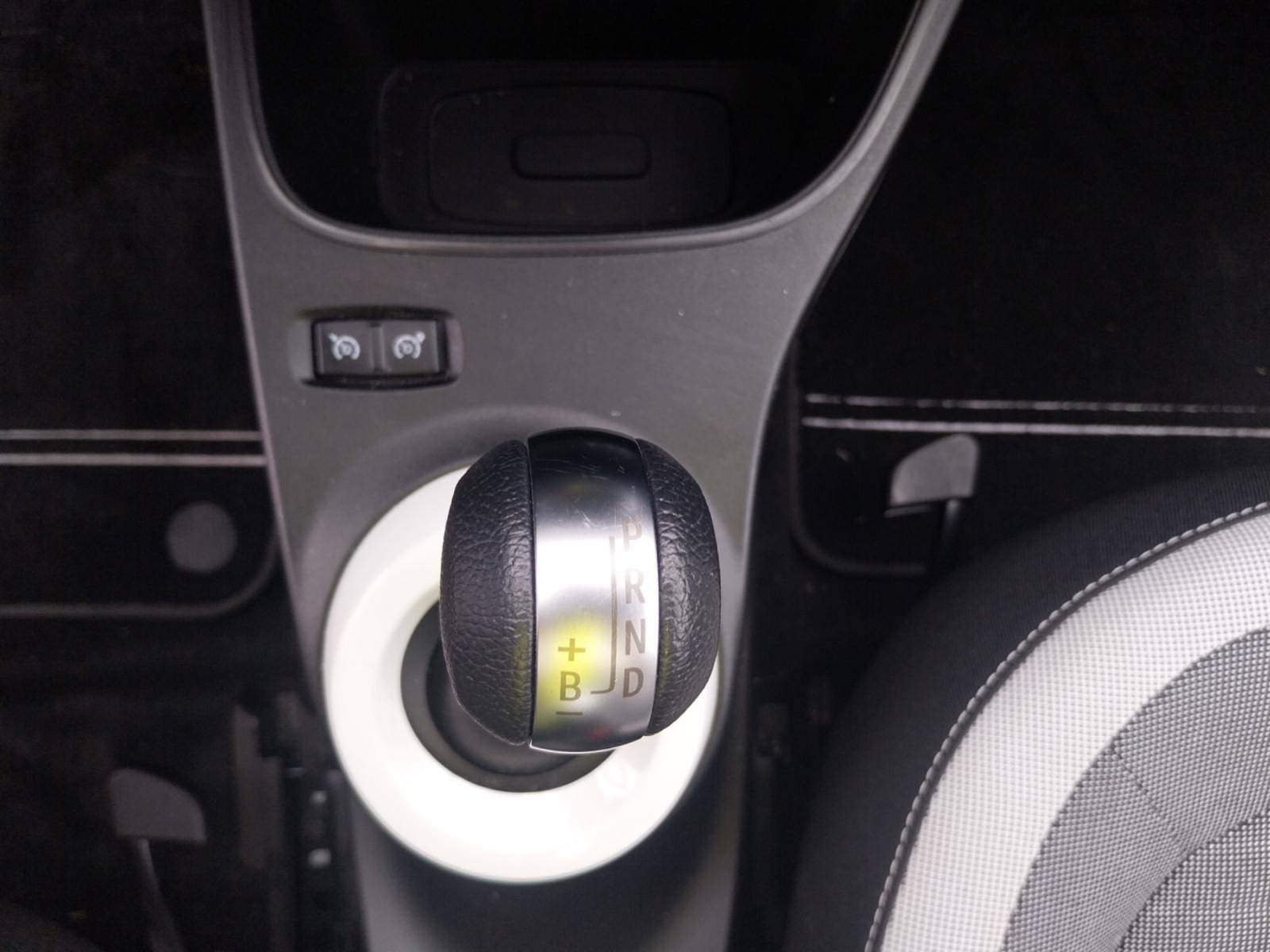 Vente en ligne Renault Twingo Electrique Twingo III E-Tech au prix de 12 990 €