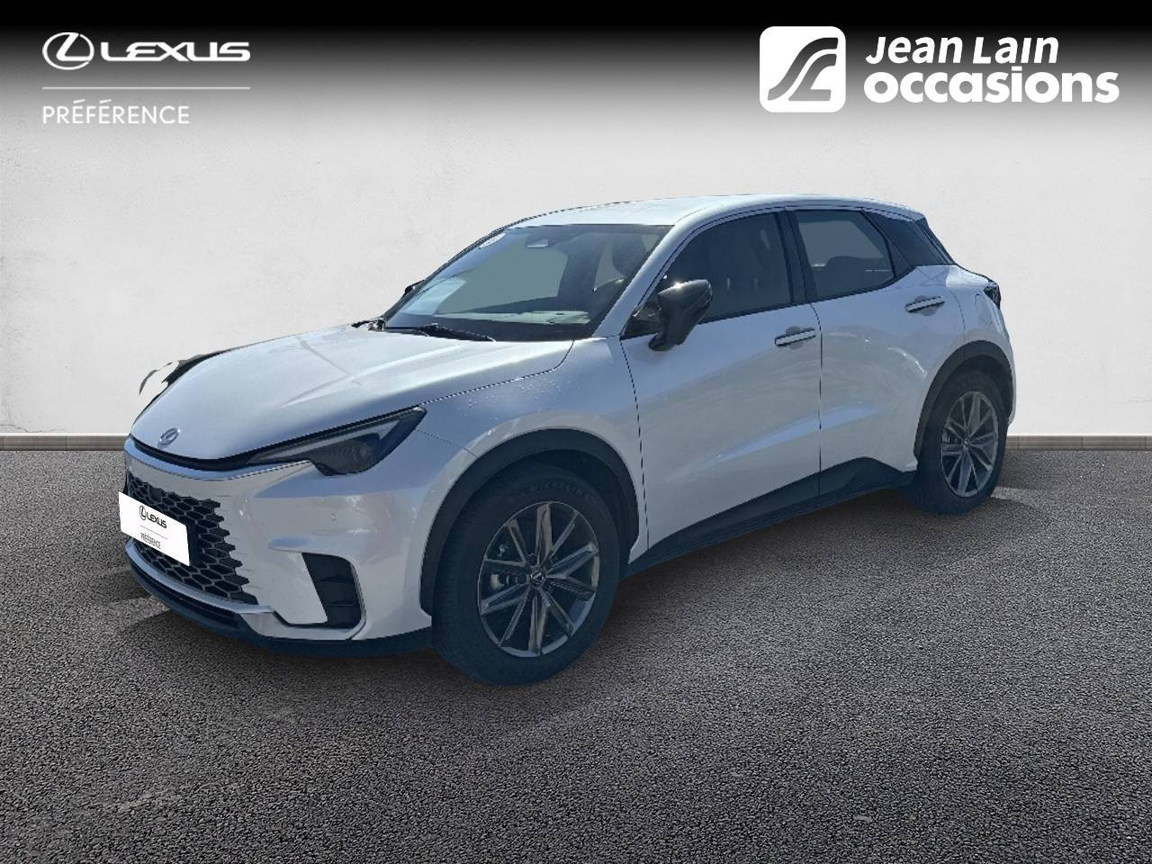 Vente en ligne LEXUS LBX LBX 2WD Elegant de 2024 au prix de 32 700 €