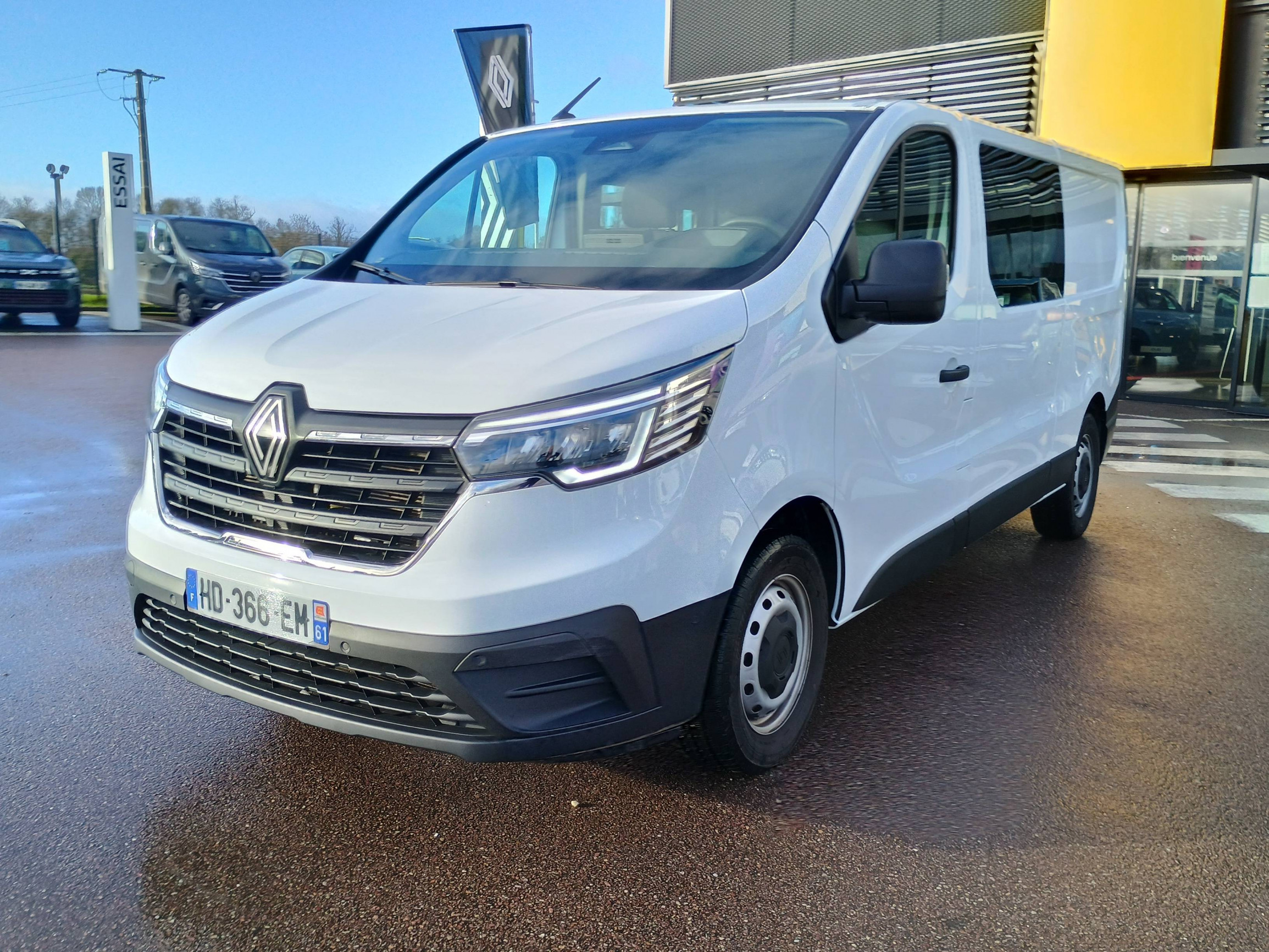 Renault Trafic Cabine Approfondie TRAFIC CA L2H1 3T BLUE DCI 170 AUTO occasion de 2025 en vente à Alençon