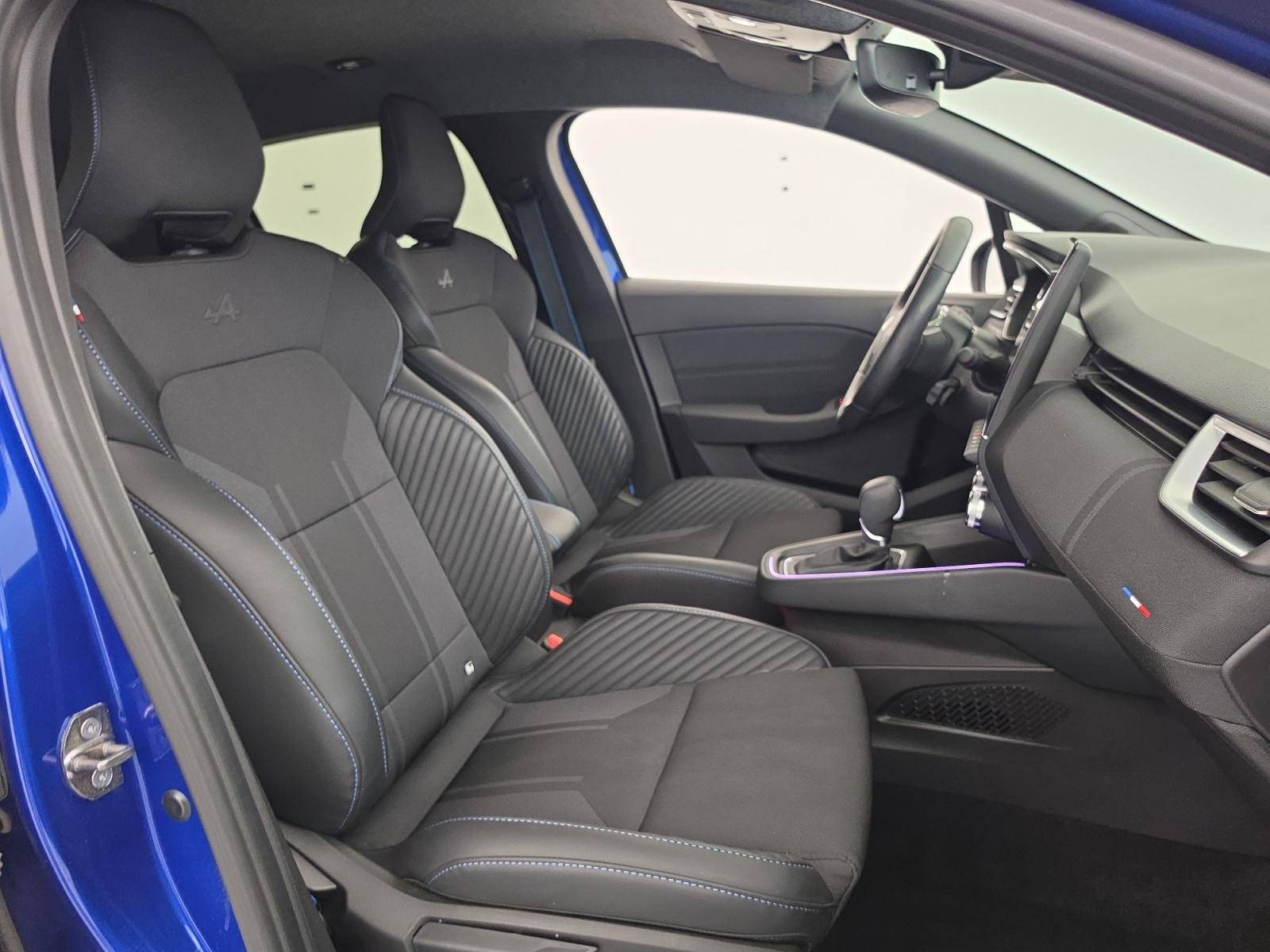 Vente en ligne Renault Clio 5 Clio E-Tech full hybrid 145 au prix de 21 990 €