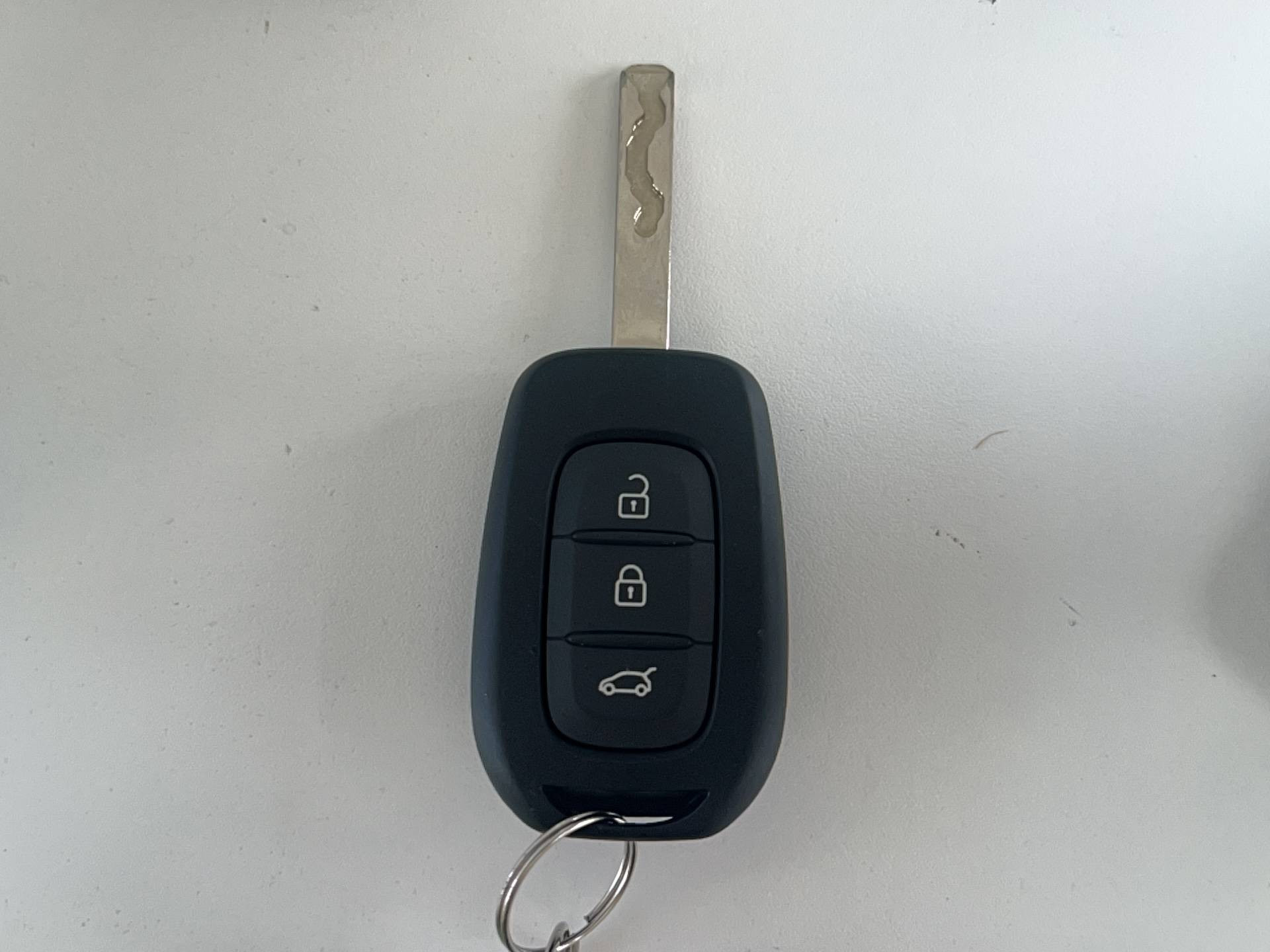 Vente en ligne Renault Clio 5 CLIO SOCIETE BLUE DCI 100 - 21N au prix de 10 991 €