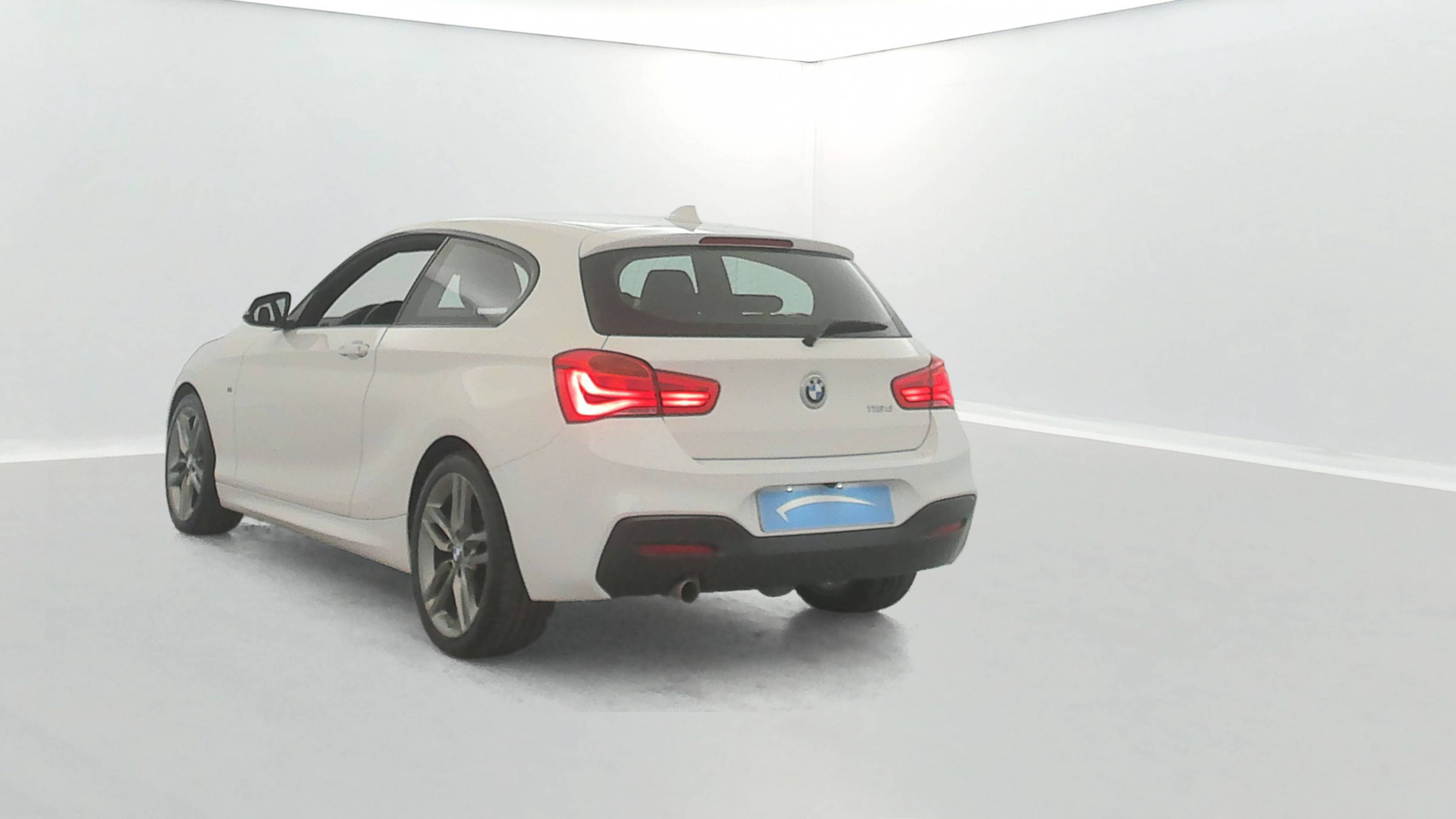 Vente en ligne Bmw Série 1 116d 116 ch BVA8 au prix de 18 990 €