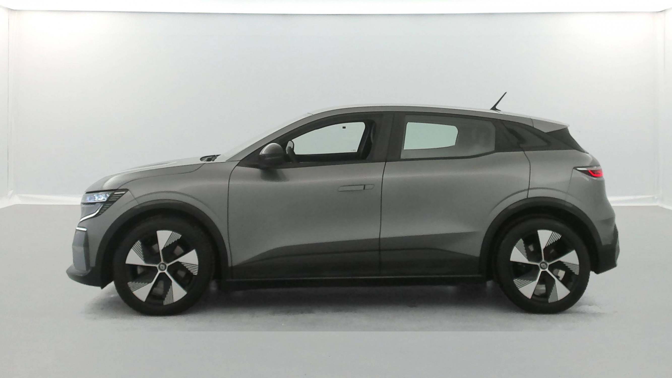 Vente en ligne Renault Megane E-Tech  EV60 220 ch super charge au prix de 21 999 €