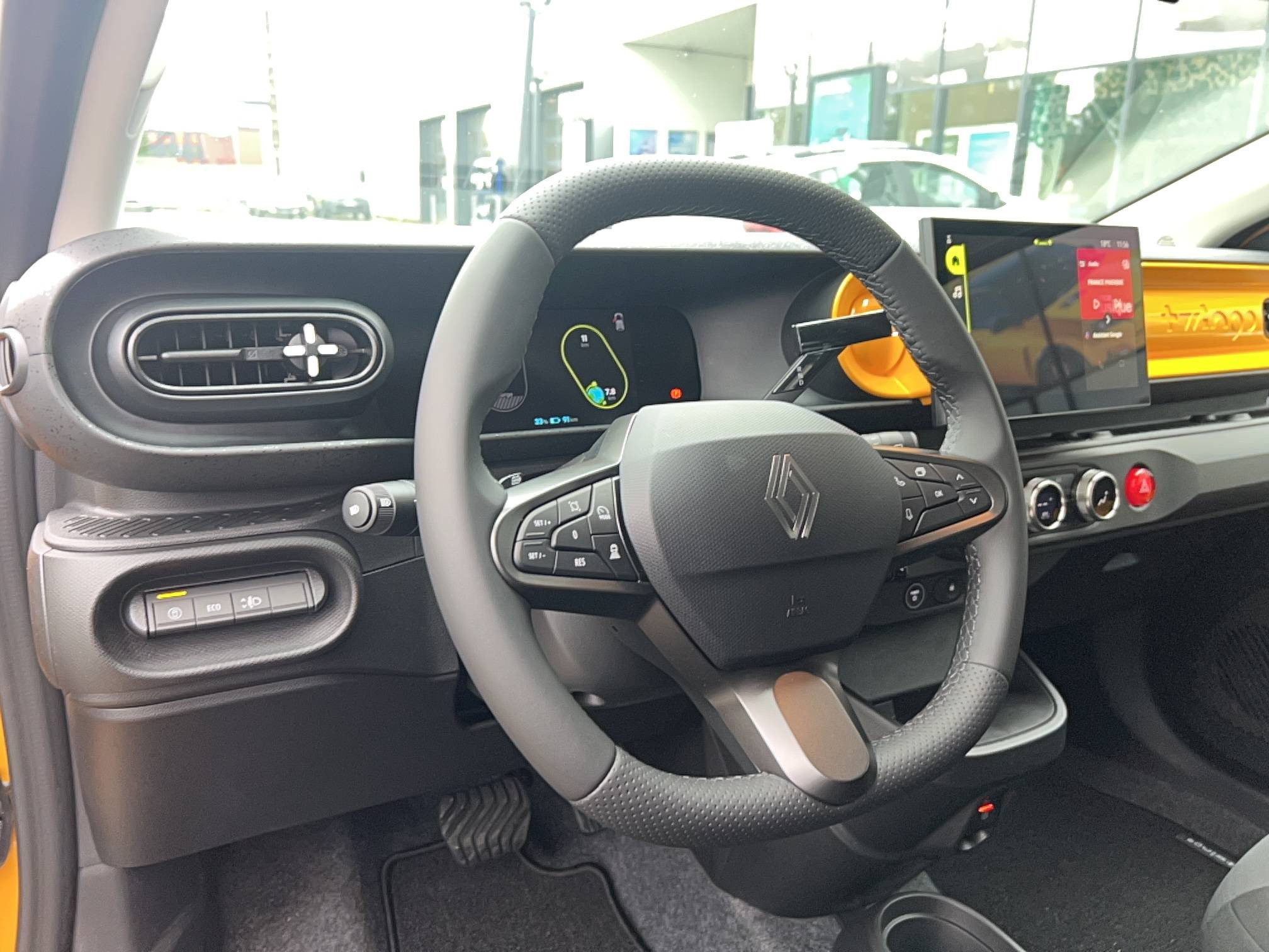 Vente en ligne Renault Twingo Electrique  80 ch autonomie urbaine au prix de 20 590 €